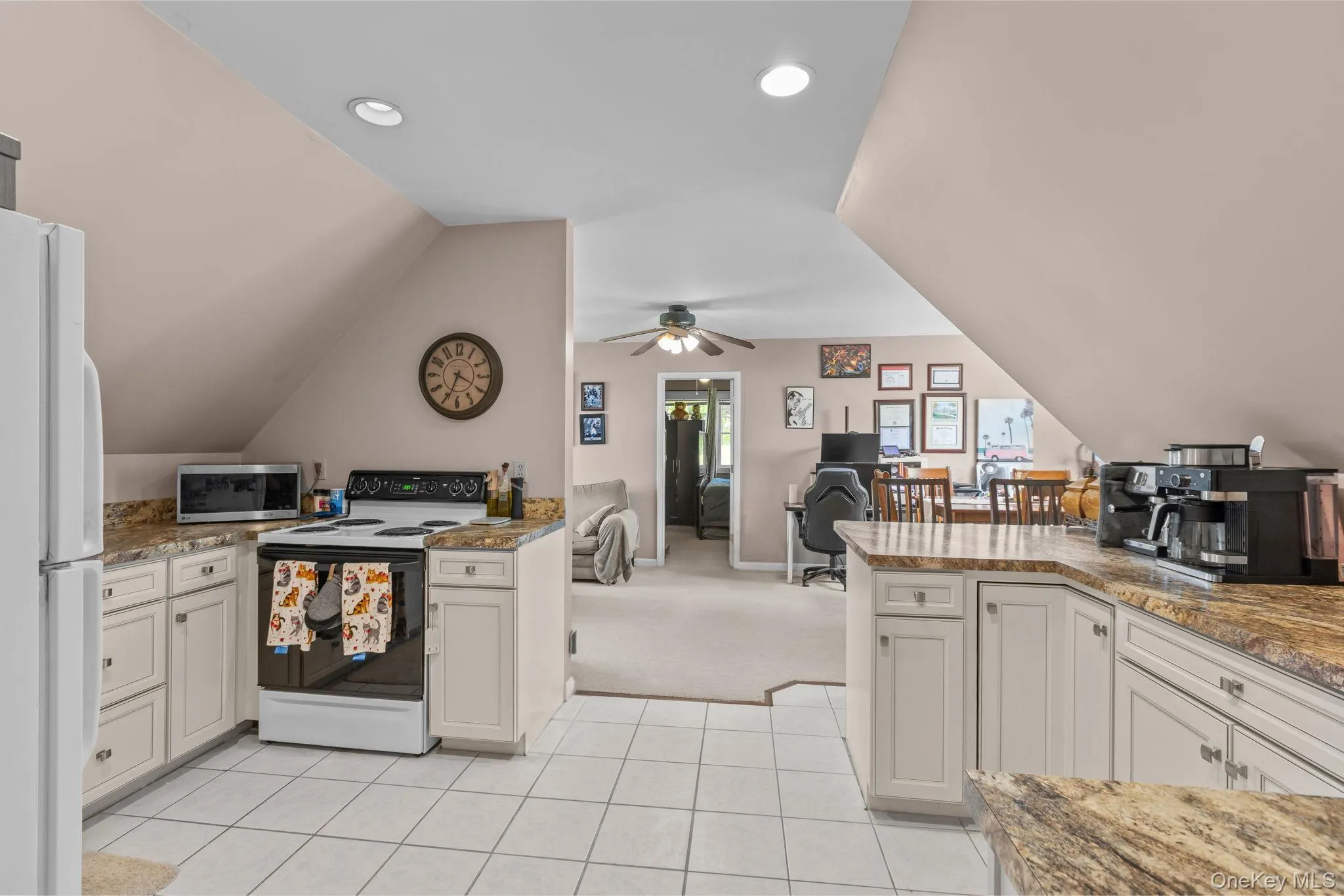 5 Mc Carthy Road, Beekman, NY, 4 Bedrooms Bedrooms, 14 Rooms Rooms,3 BathroomsBathrooms,Residential,For Rent,Mc Carthy,0,1003257 5 Mc Carthy Road, Beekman, NY, 4 Bedrooms Bedrooms, 14 Rooms Rooms,3 BathroomsBathrooms,Residential,For Rent,Mc Carthy,0,1003257