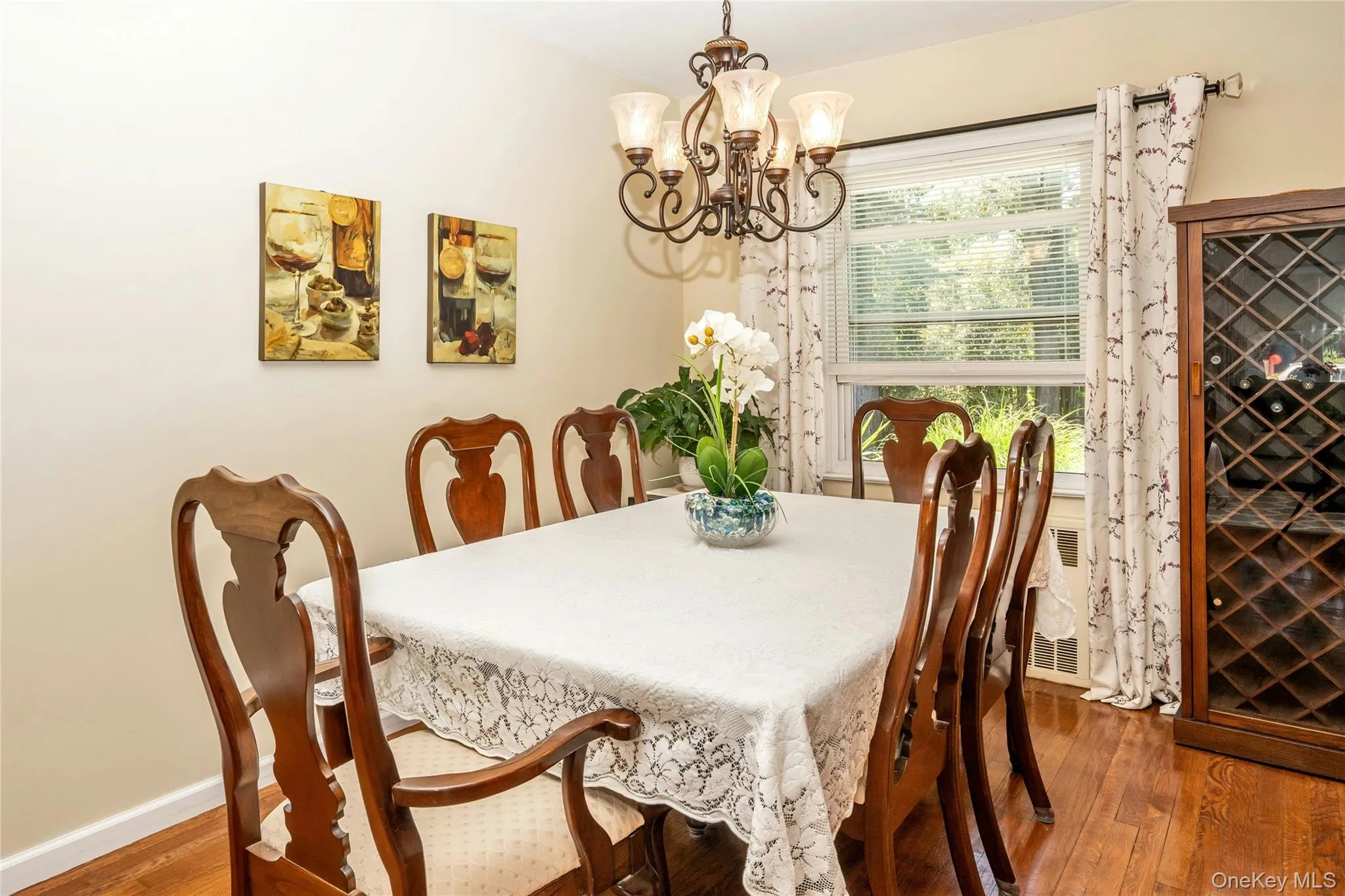 9 Amby Avenue, Oyster Bay, NY, 4 Bedrooms Bedrooms, 8 Rooms Rooms,1 BathroomBathrooms,Residential,For Rent,Amby,0,1003258 9 Amby Avenue, Oyster Bay, NY, 4 Bedrooms Bedrooms, 8 Rooms Rooms,1 BathroomBathrooms,Residential,For Rent,Amby,0,1003258