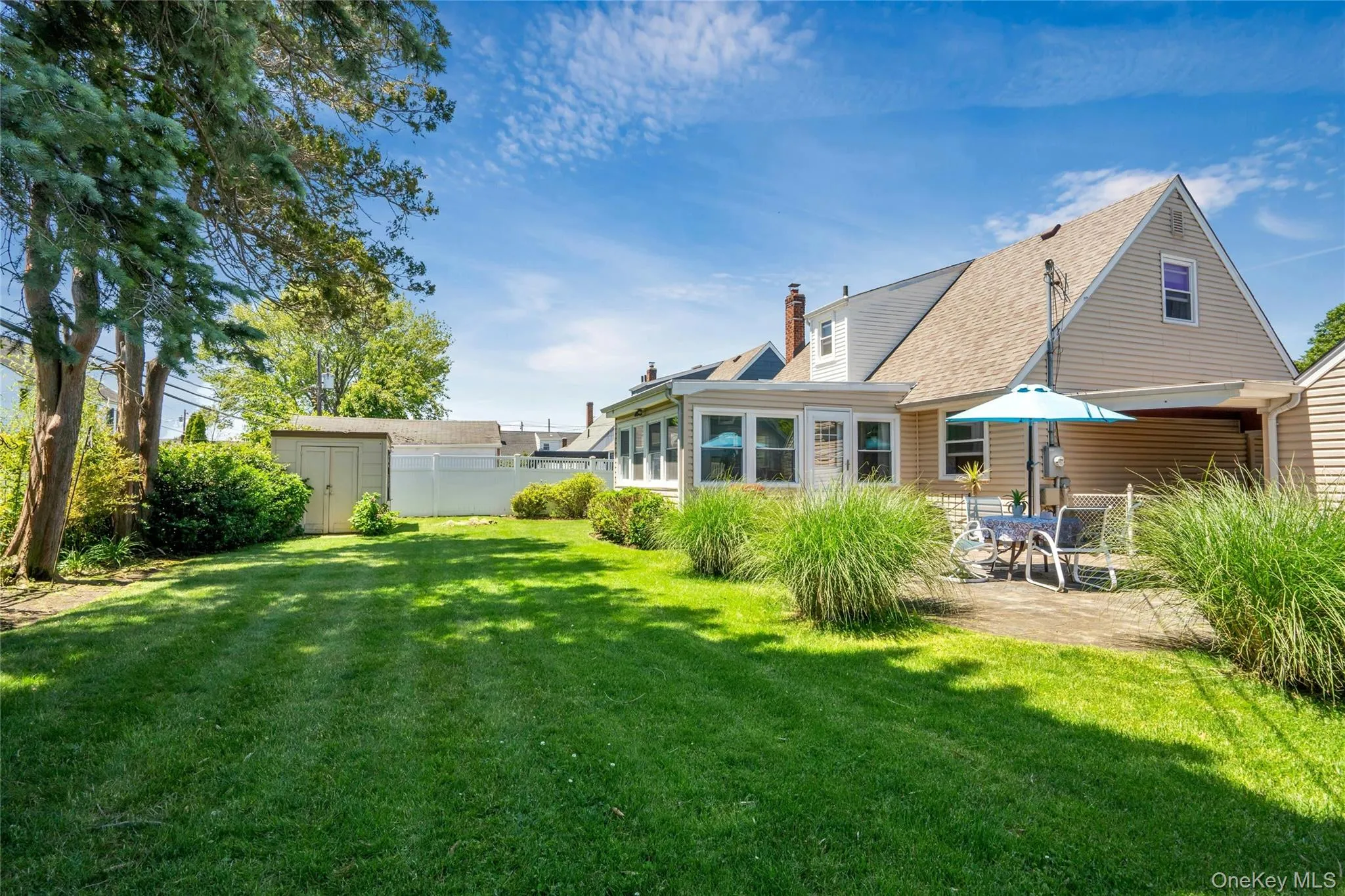 9 Amby Avenue, Oyster Bay, NY, 4 Bedrooms Bedrooms, 8 Rooms Rooms,1 BathroomBathrooms,Residential,For Rent,Amby,0,1003258 9 Amby Avenue, Oyster Bay, NY, 4 Bedrooms Bedrooms, 8 Rooms Rooms,1 BathroomBathrooms,Residential,For Rent,Amby,0,1003258
