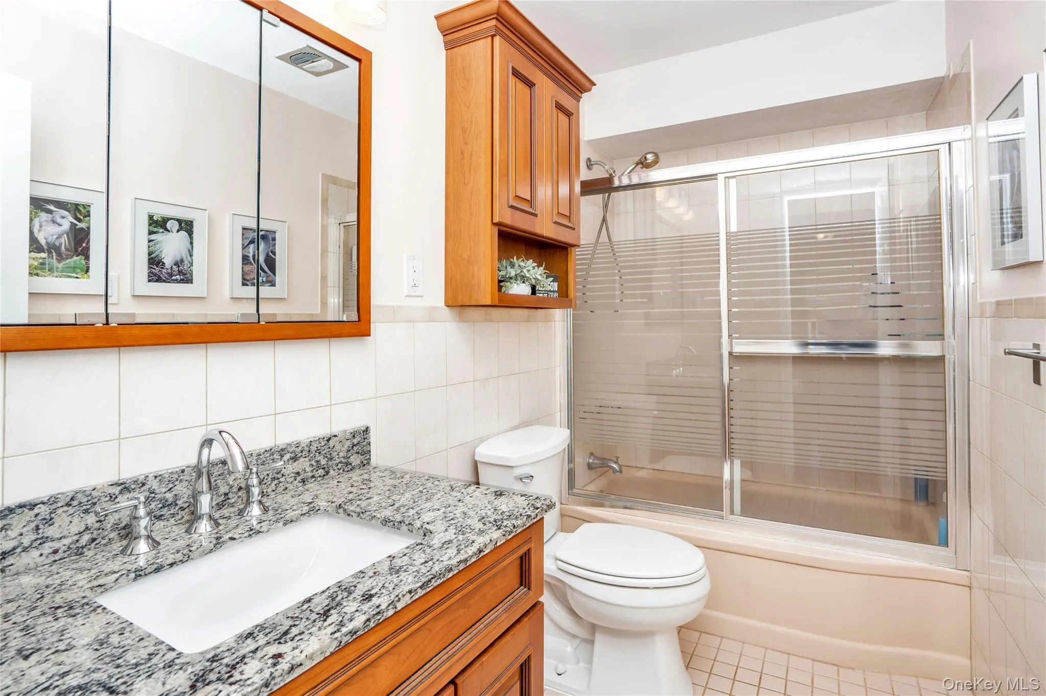 9 Amby Avenue, Oyster Bay, NY, 4 Bedrooms Bedrooms, 8 Rooms Rooms,1 BathroomBathrooms,Residential,For Rent,Amby,0,1003258 9 Amby Avenue, Oyster Bay, NY, 4 Bedrooms Bedrooms, 8 Rooms Rooms,1 BathroomBathrooms,Residential,For Rent,Amby,0,1003258