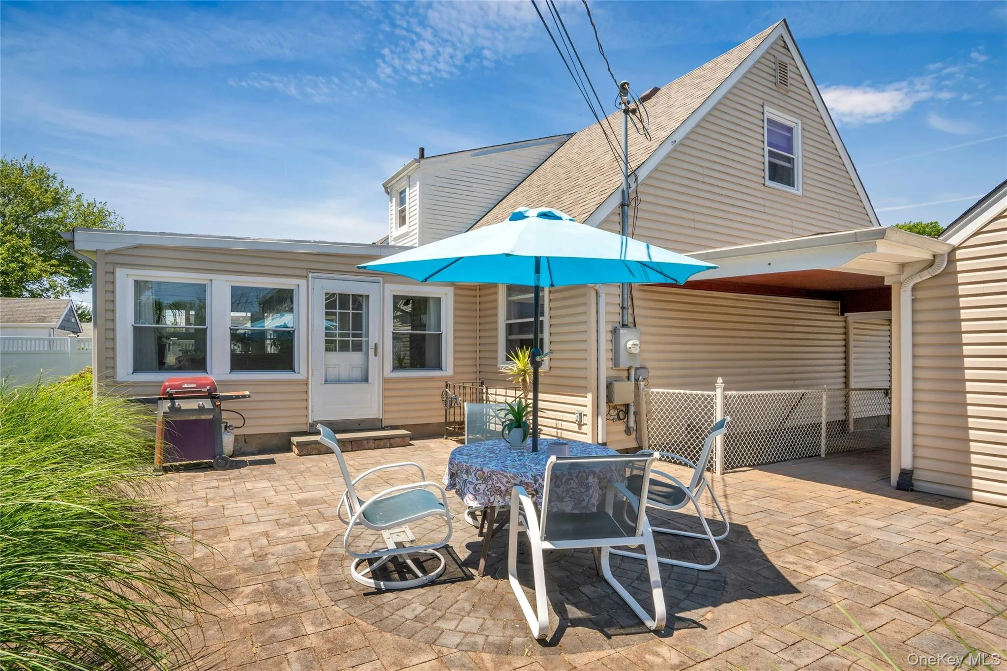 9 Amby Avenue, Oyster Bay, NY, 4 Bedrooms Bedrooms, 8 Rooms Rooms,1 BathroomBathrooms,Residential,For Rent,Amby,0,1003258 9 Amby Avenue, Oyster Bay, NY, 4 Bedrooms Bedrooms, 8 Rooms Rooms,1 BathroomBathrooms,Residential,For Rent,Amby,0,1003258
