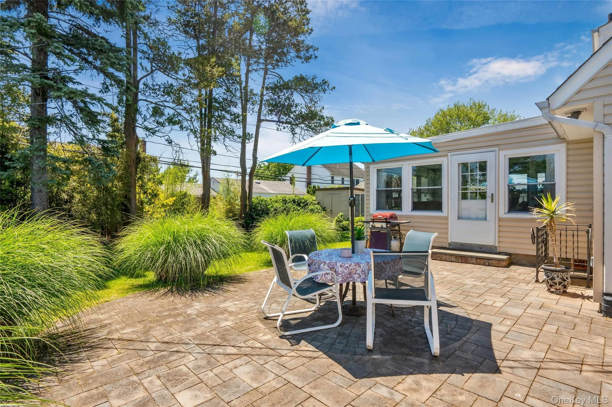 9 Amby Avenue, Oyster Bay, NY, 4 Bedrooms Bedrooms, 8 Rooms Rooms,1 BathroomBathrooms,Residential,For Rent,Amby,0,1003258 9 Amby Avenue, Oyster Bay, NY, 4 Bedrooms Bedrooms, 8 Rooms Rooms,1 BathroomBathrooms,Residential,For Rent,Amby,0,1003258