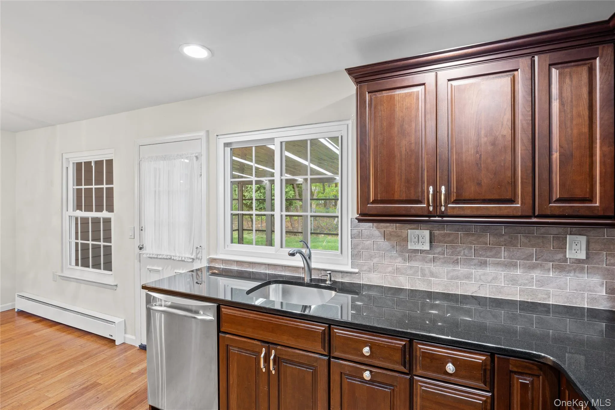 220 Belfast Lane, Brookhaven, NY, 2 Bedrooms Bedrooms, 6 Rooms Rooms,2 BathroomsBathrooms,Residential,For Rent,Belfast,0,1003259 220 Belfast Lane, Brookhaven, NY, 2 Bedrooms Bedrooms, 6 Rooms Rooms,2 BathroomsBathrooms,Residential,For Rent,Belfast,0,1003259