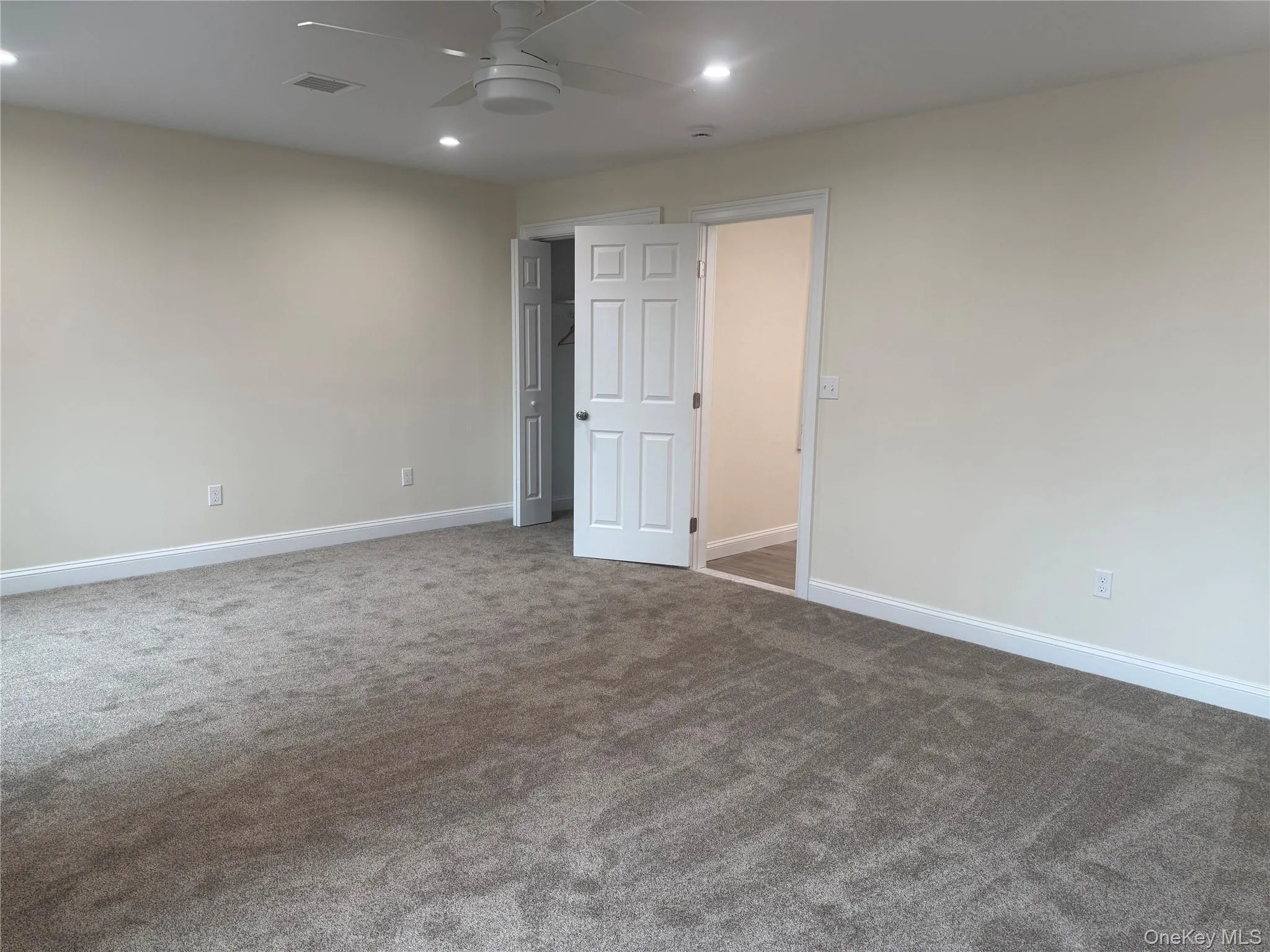 100A Main Street, North Hempstead, NY, 2 Bedrooms Bedrooms, 4 Rooms Rooms,1 BathroomBathrooms,Residential Lease,For Rent,Main,0,1003260 100A Main Street, North Hempstead, NY, 2 Bedrooms Bedrooms, 4 Rooms Rooms,1 BathroomBathrooms,Residential Lease,For Rent,Main,0,1003260