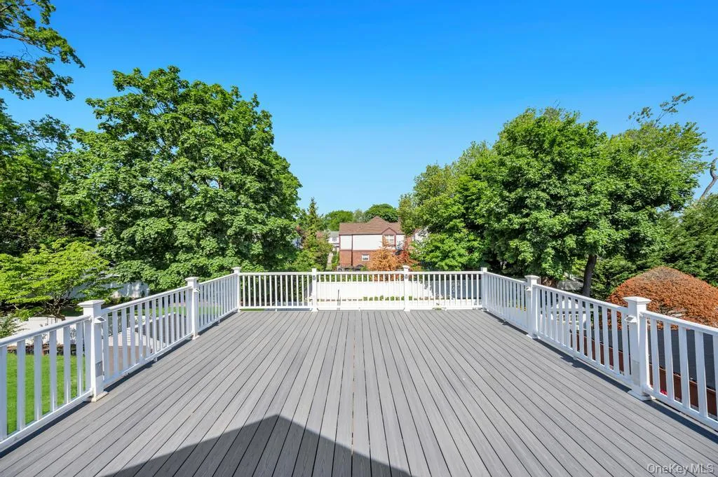 6 Ash Lane, Hempstead, NY, 4 Bedrooms Bedrooms, 12 Rooms Rooms,2 BathroomsBathrooms,Residential Lease,For Rent,Ash,0,1003261 6 Ash Lane, Hempstead, NY, 4 Bedrooms Bedrooms, 12 Rooms Rooms,2 BathroomsBathrooms,Residential Lease,For Rent,Ash,0,1003261