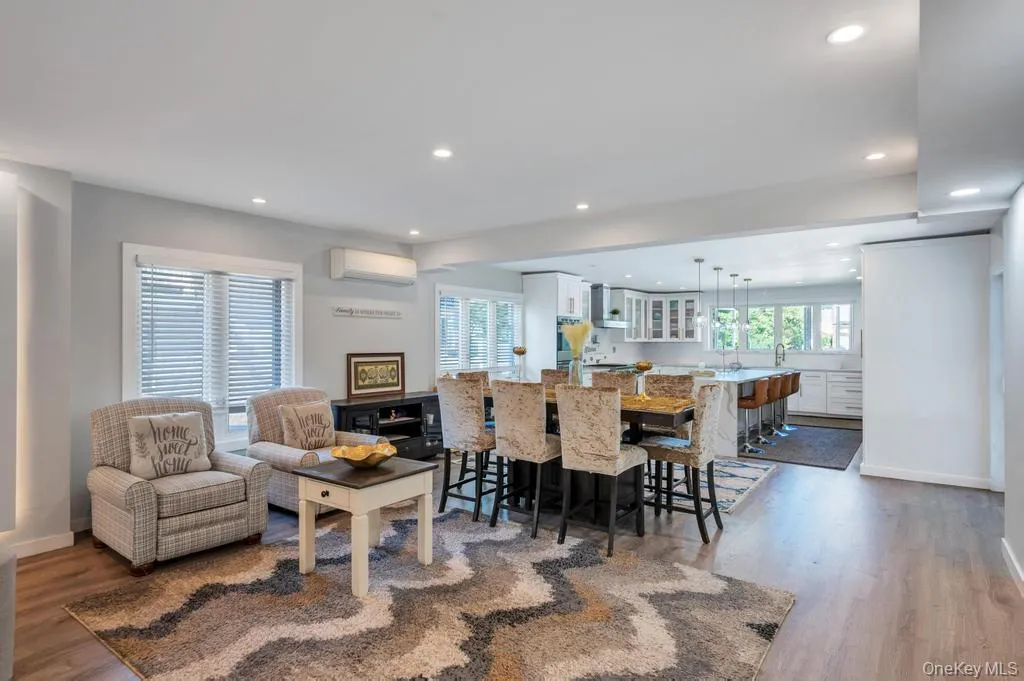 6 Ash Lane, Hempstead, NY, 4 Bedrooms Bedrooms, 12 Rooms Rooms,2 BathroomsBathrooms,Residential Lease,For Rent,Ash,0,1003261 6 Ash Lane, Hempstead, NY, 4 Bedrooms Bedrooms, 12 Rooms Rooms,2 BathroomsBathrooms,Residential Lease,For Rent,Ash,0,1003261