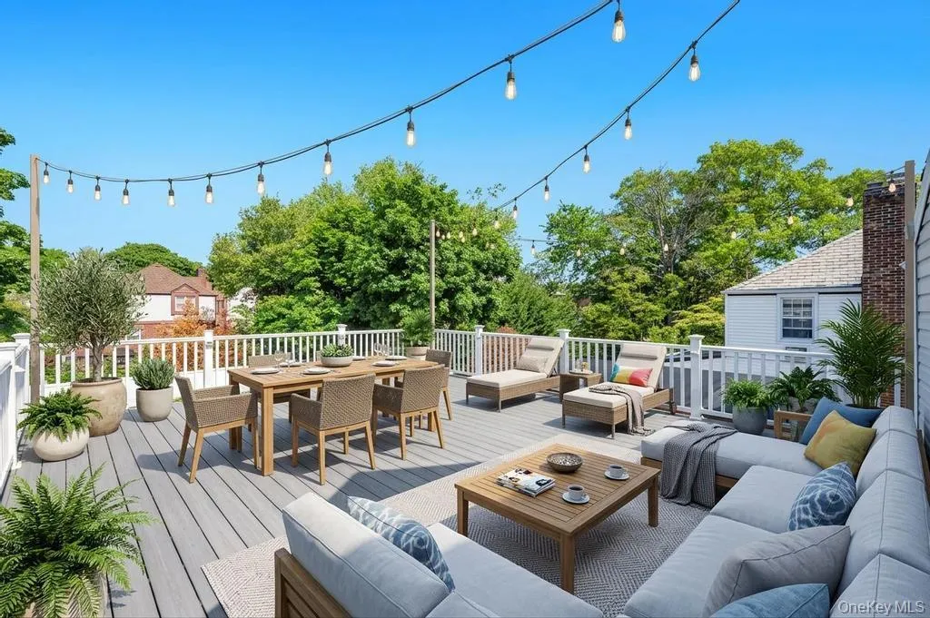 6 Ash Lane, Hempstead, NY, 4 Bedrooms Bedrooms, 12 Rooms Rooms,2 BathroomsBathrooms,Residential Lease,For Rent,Ash,0,1003261 6 Ash Lane, Hempstead, NY, 4 Bedrooms Bedrooms, 12 Rooms Rooms,2 BathroomsBathrooms,Residential Lease,For Rent,Ash,0,1003261