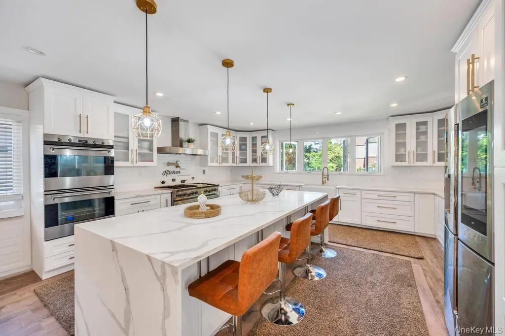 6 Ash Lane, Hempstead, NY, 4 Bedrooms Bedrooms, 12 Rooms Rooms,2 BathroomsBathrooms,Residential Lease,For Rent,Ash,0,1003261 6 Ash Lane, Hempstead, NY, 4 Bedrooms Bedrooms, 12 Rooms Rooms,2 BathroomsBathrooms,Residential Lease,For Rent,Ash,0,1003261