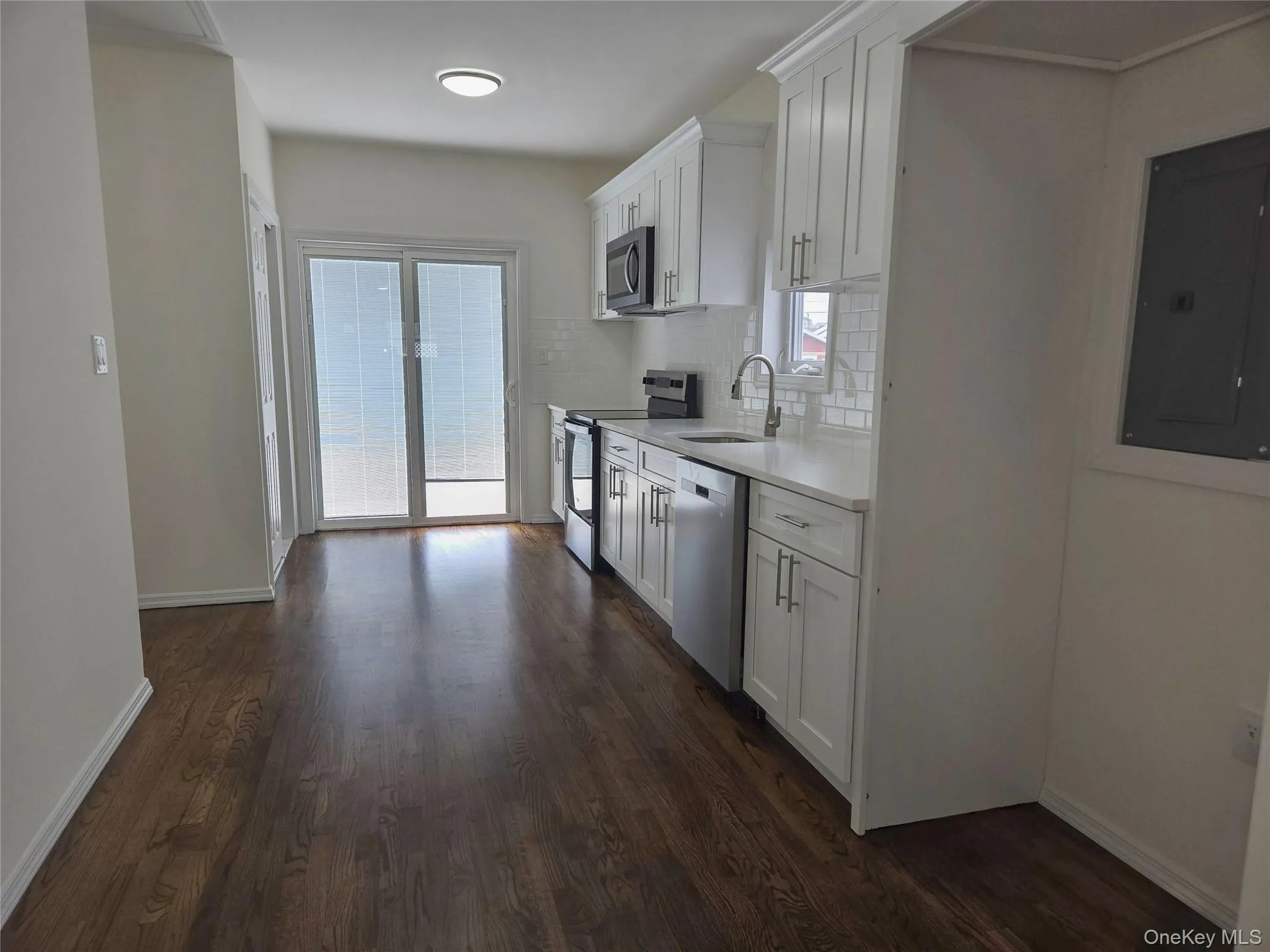 20 10th Road, New York, NY, 2 Bedrooms Bedrooms, 6 Rooms Rooms,1 BathroomBathrooms,Residential,For Rent,10th,0,1003266 20 10th Road, New York, NY, 2 Bedrooms Bedrooms, 6 Rooms Rooms,1 BathroomBathrooms,Residential,For Rent,10th,0,1003266