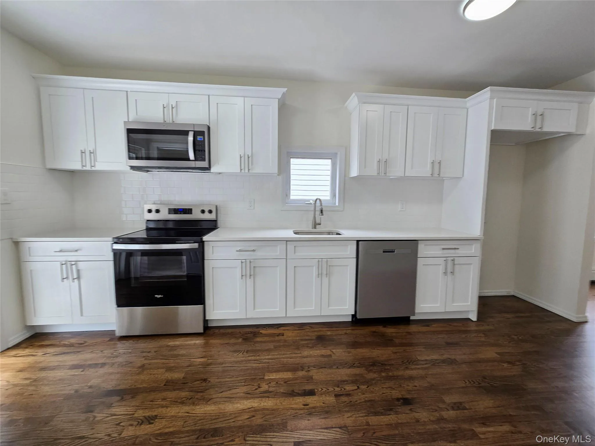 20 10th Road, New York, NY, 2 Bedrooms Bedrooms, 6 Rooms Rooms,1 BathroomBathrooms,Residential,For Rent,10th,0,1003266 20 10th Road, New York, NY, 2 Bedrooms Bedrooms, 6 Rooms Rooms,1 BathroomBathrooms,Residential,For Rent,10th,0,1003266