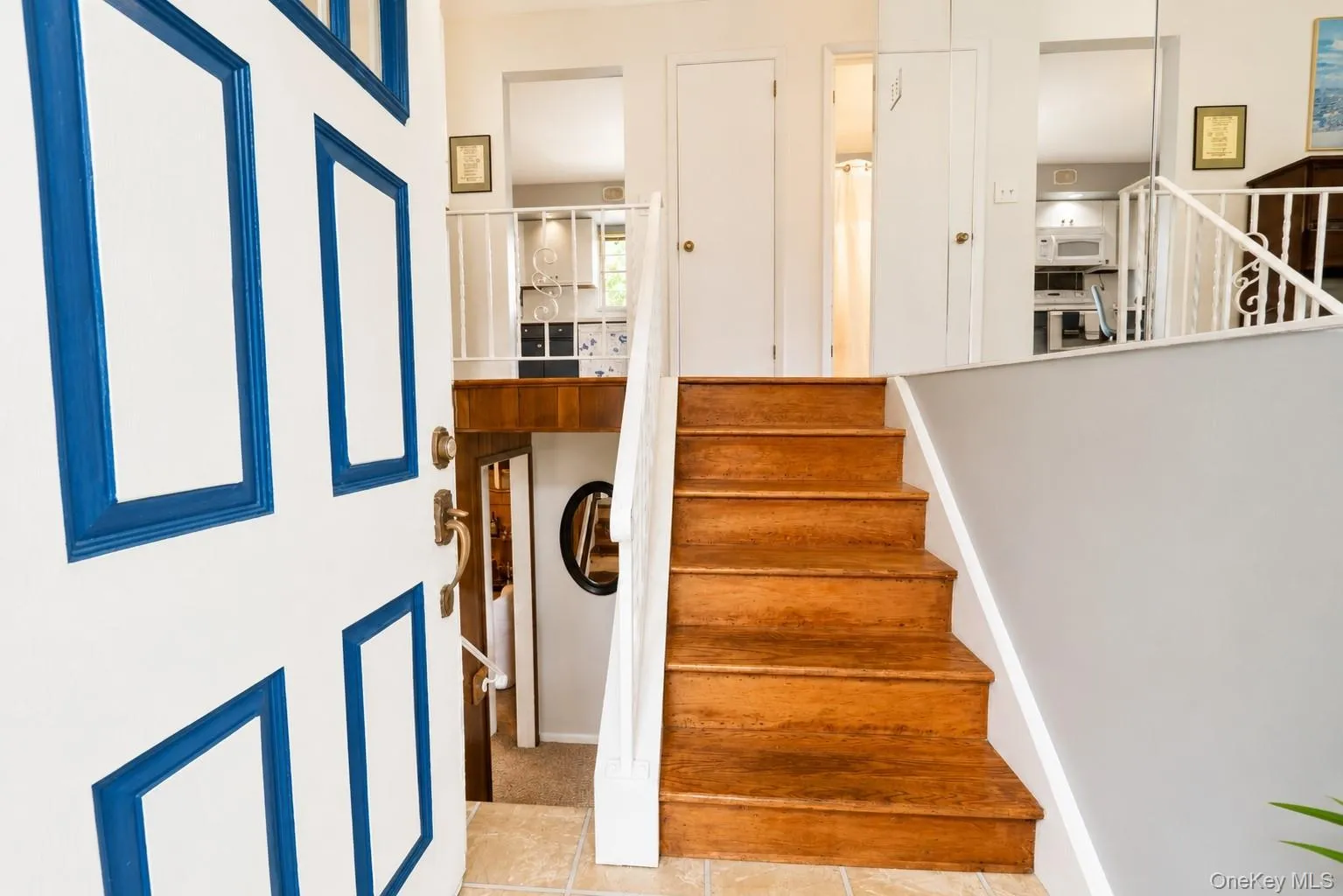 Ascend just a few steps to a stunning main level showcasing an open, well-appointed floorplan designed for effortless living and entertaining. Ascend just a few steps to a stunning main level showcasing an open, well-appointed floorplan designed for effortless living and entertaining.