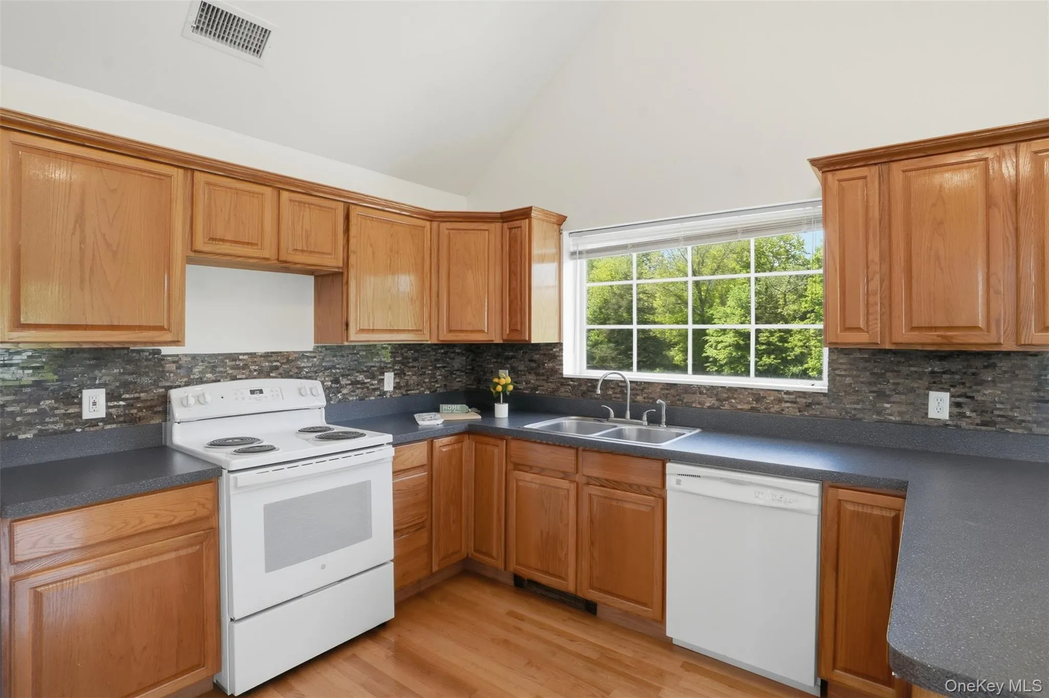 160 Pirog Road, Shawangunk, NY, 3 Bedrooms Bedrooms, 8 Rooms Rooms,2 BathroomsBathrooms,Residential,For Rent,Pirog,0,1003273 160 Pirog Road, Shawangunk, NY, 3 Bedrooms Bedrooms, 8 Rooms Rooms,2 BathroomsBathrooms,Residential,For Rent,Pirog,0,1003273