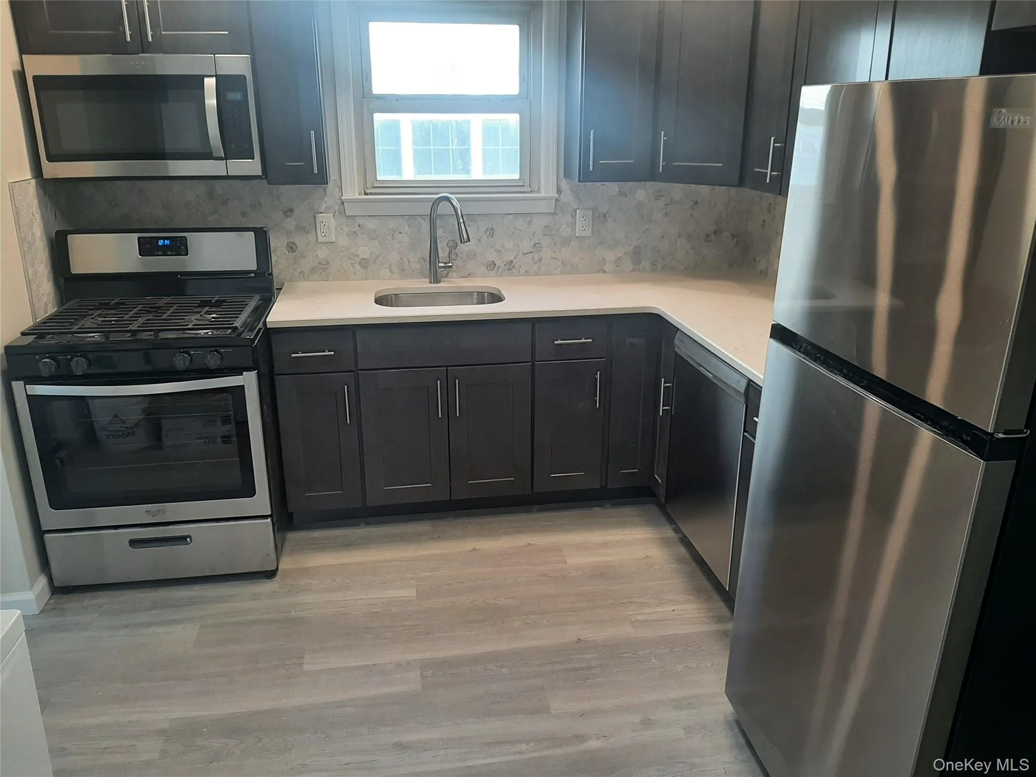 121 Nassau Lane, Hempstead, NY, 3 Bedrooms Bedrooms, 6 Rooms Rooms,1 BathroomBathrooms,Residential Lease,For Rent,Nassau,0,1003274 121 Nassau Lane, Hempstead, NY, 3 Bedrooms Bedrooms, 6 Rooms Rooms,1 BathroomBathrooms,Residential Lease,For Rent,Nassau,0,1003274