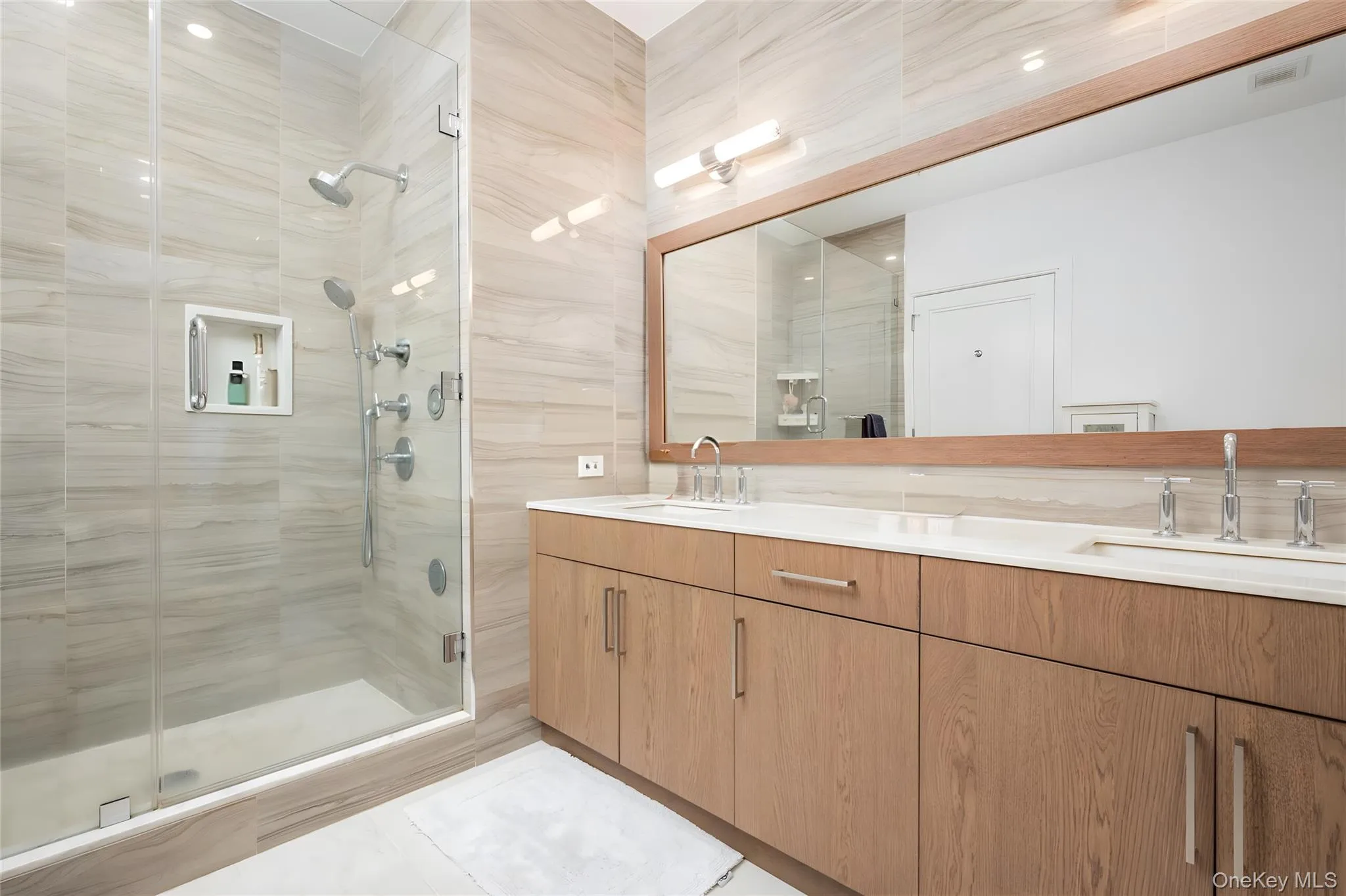100 Garvies Point Road, Glen Cove, NY, 2 Bedrooms Bedrooms, 5 Rooms Rooms,2 BathroomsBathrooms,Residential,For Rent,Garvies Point,0,1003276 100 Garvies Point Road, Glen Cove, NY, 2 Bedrooms Bedrooms, 5 Rooms Rooms,2 BathroomsBathrooms,Residential,For Rent,Garvies Point,0,1003276