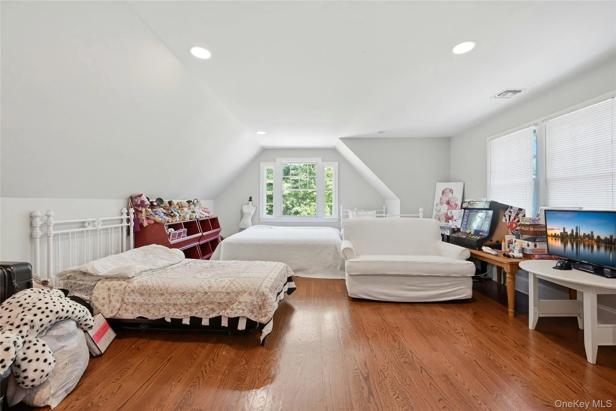 1330 Ridge Road, Oyster Bay, NY, 5 Bedrooms Bedrooms, 10 Rooms Rooms,4 BathroomsBathrooms,Residential,For Rent,Ridge,0,1003277 1330 Ridge Road, Oyster Bay, NY, 5 Bedrooms Bedrooms, 10 Rooms Rooms,4 BathroomsBathrooms,Residential,For Rent,Ridge,0,1003277