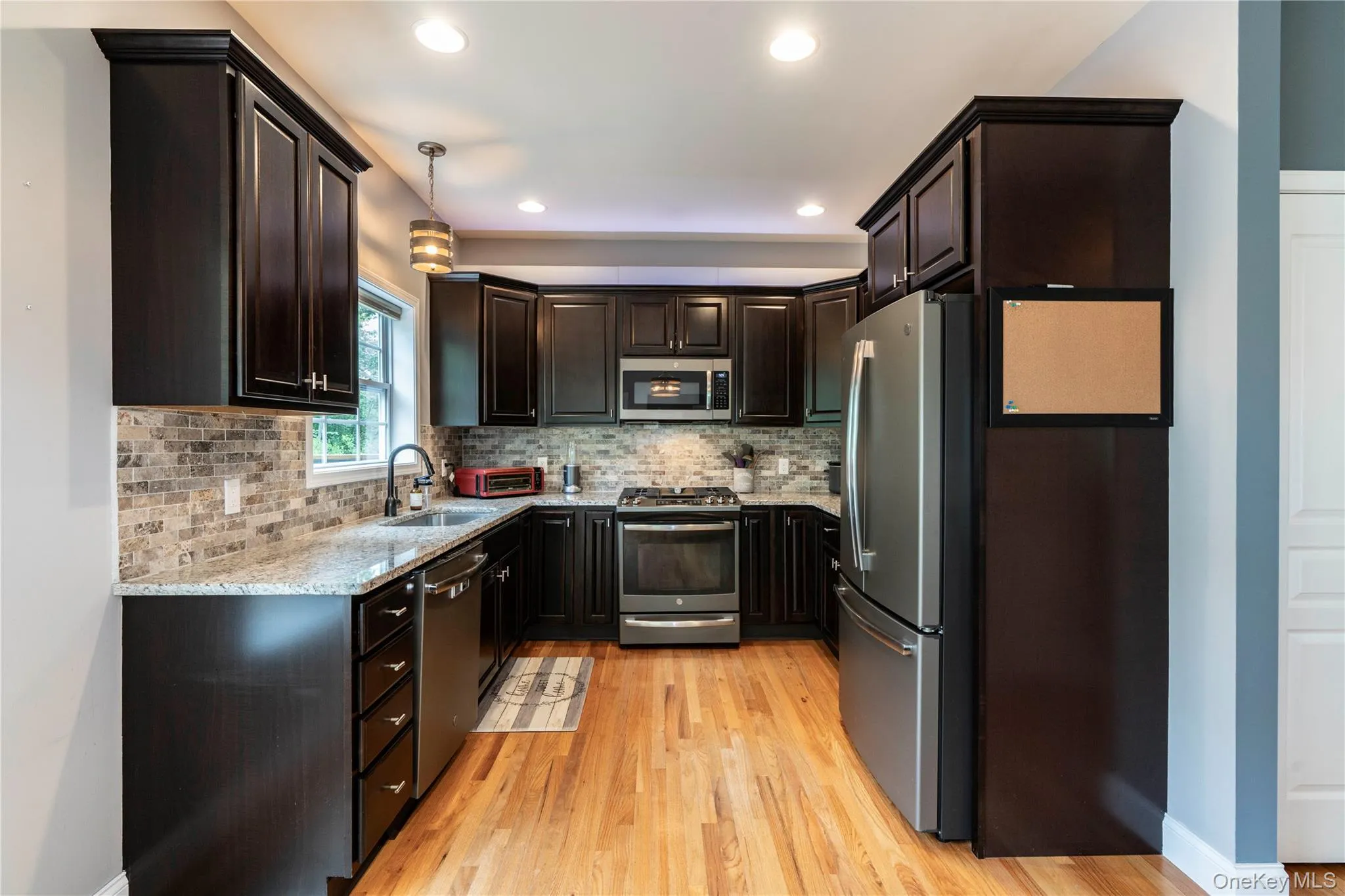 38 Dogwood Road, East Fishkill, NY, 4 Bedrooms Bedrooms, 7 Rooms Rooms,2 BathroomsBathrooms,Residential,For Rent,Dogwood,0,1003285 38 Dogwood Road, East Fishkill, NY, 4 Bedrooms Bedrooms, 7 Rooms Rooms,2 BathroomsBathrooms,Residential,For Rent,Dogwood,0,1003285