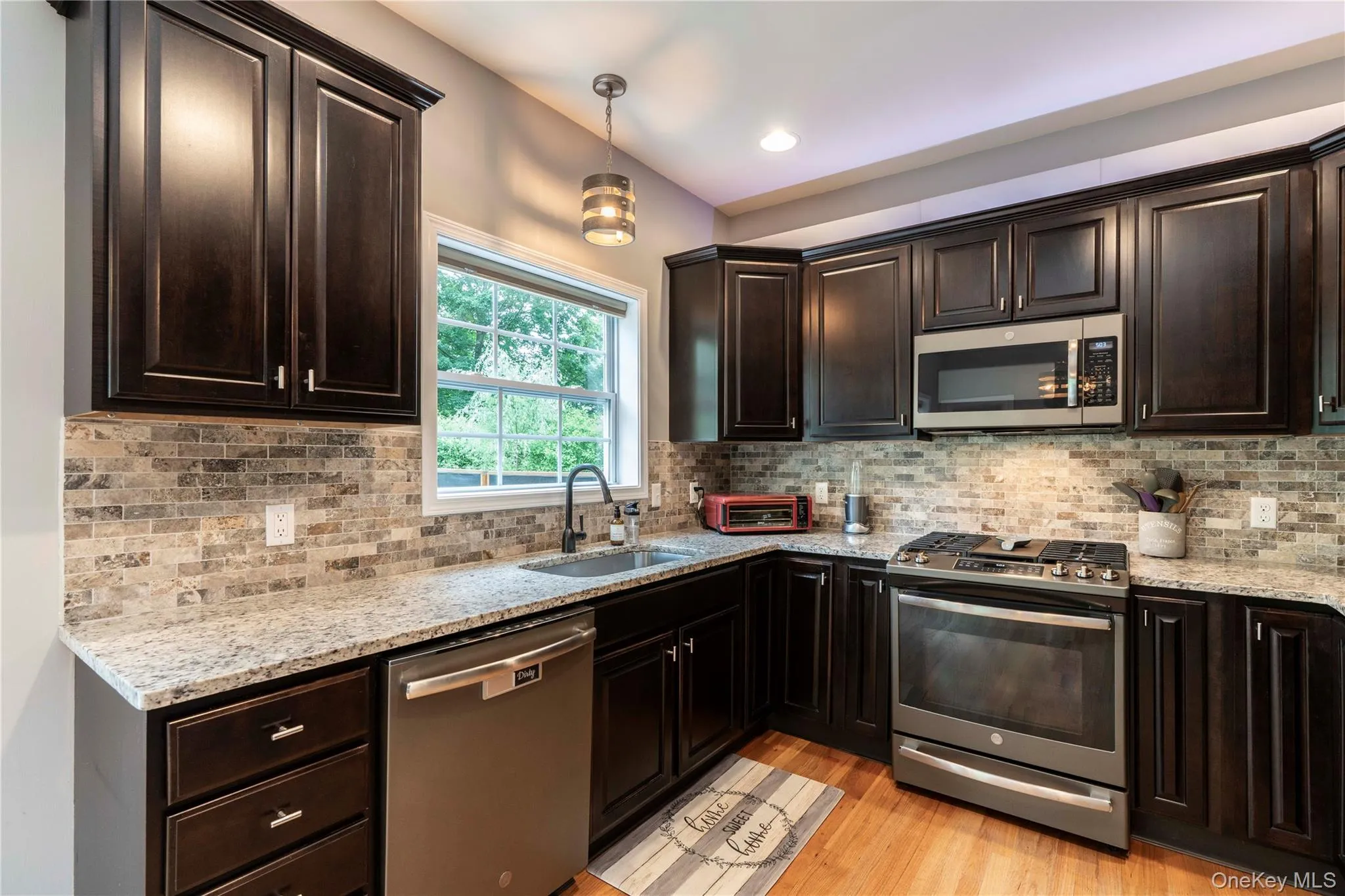 38 Dogwood Road, East Fishkill, NY, 4 Bedrooms Bedrooms, 7 Rooms Rooms,2 BathroomsBathrooms,Residential,For Rent,Dogwood,0,1003285 38 Dogwood Road, East Fishkill, NY, 4 Bedrooms Bedrooms, 7 Rooms Rooms,2 BathroomsBathrooms,Residential,For Rent,Dogwood,0,1003285