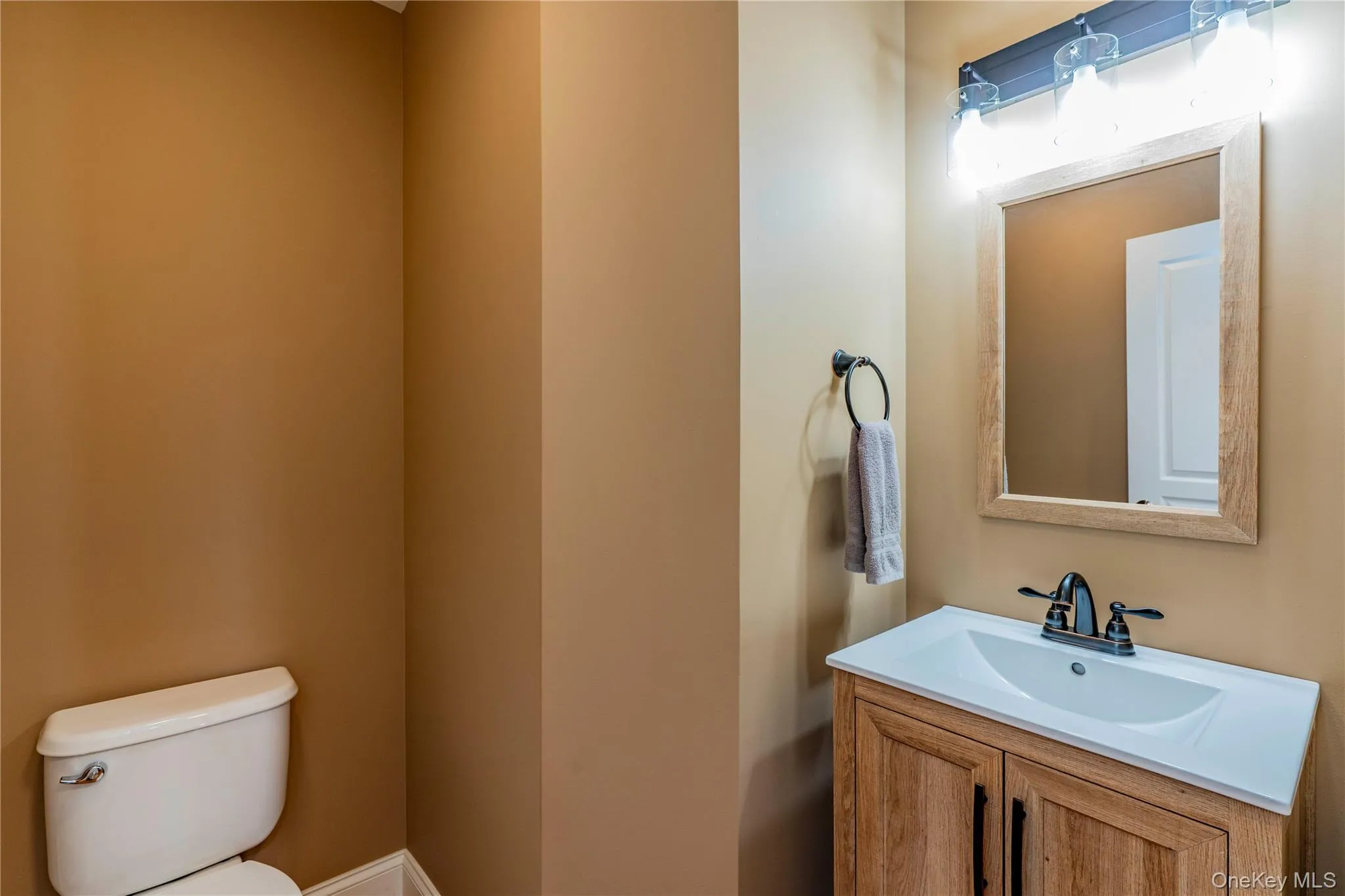 38 Dogwood Road, East Fishkill, NY, 4 Bedrooms Bedrooms, 7 Rooms Rooms,2 BathroomsBathrooms,Residential,For Rent,Dogwood,0,1003285 38 Dogwood Road, East Fishkill, NY, 4 Bedrooms Bedrooms, 7 Rooms Rooms,2 BathroomsBathrooms,Residential,For Rent,Dogwood,0,1003285