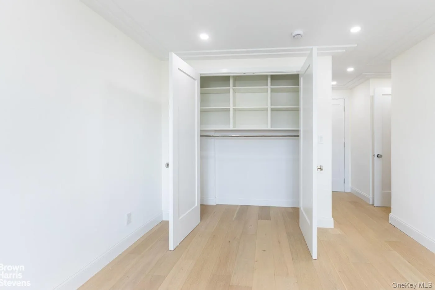 555 Kappock Street, New York, NY, 3 Bedrooms Bedrooms, 5 Rooms Rooms,2 BathroomsBathrooms,Residential,For Rent,Kappock,0,1003286 555 Kappock Street, New York, NY, 3 Bedrooms Bedrooms, 5 Rooms Rooms,2 BathroomsBathrooms,Residential,For Rent,Kappock,0,1003286