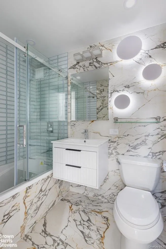 555 Kappock Street, New York, NY, 3 Bedrooms Bedrooms, 5 Rooms Rooms,2 BathroomsBathrooms,Residential,For Rent,Kappock,0,1003286 555 Kappock Street, New York, NY, 3 Bedrooms Bedrooms, 5 Rooms Rooms,2 BathroomsBathrooms,Residential,For Rent,Kappock,0,1003286