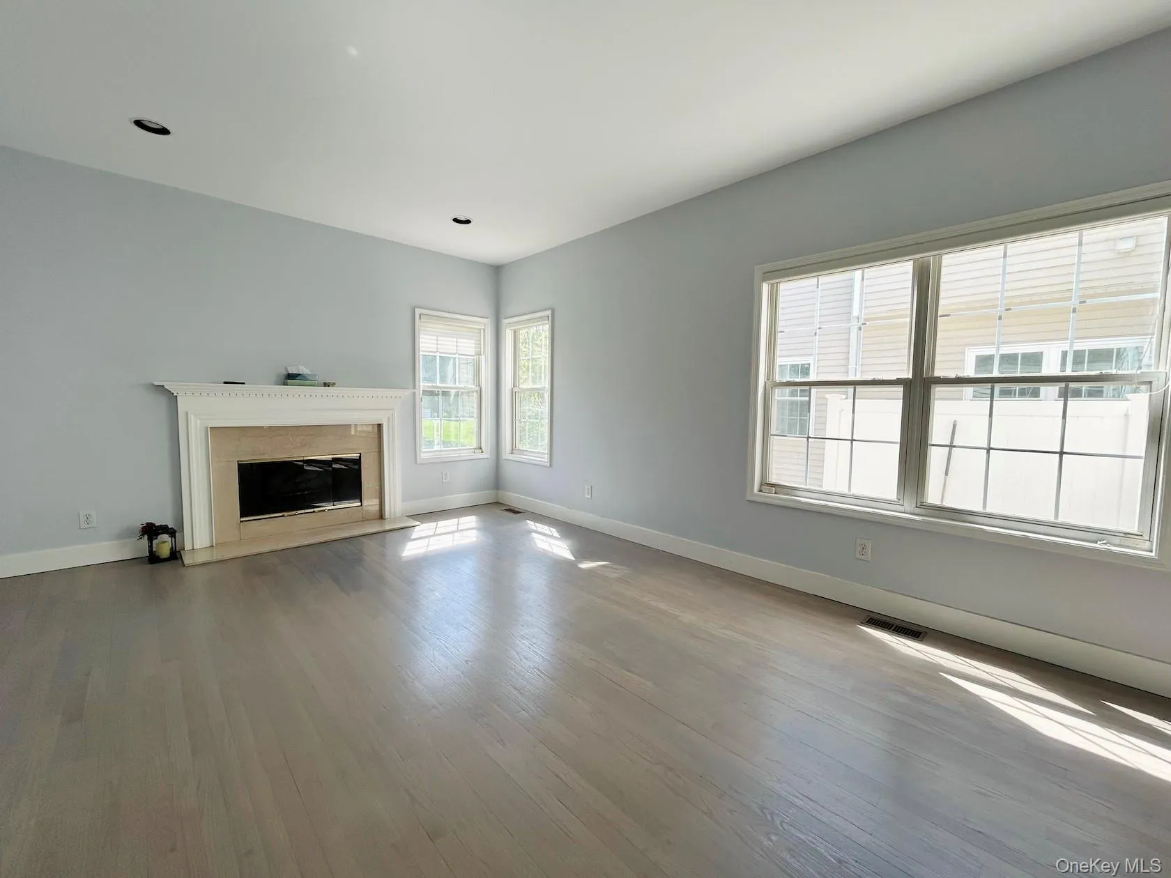27 Snowdance Lane, Smithtown, NY, 3 Bedrooms Bedrooms, 6 Rooms Rooms,2 BathroomsBathrooms,Residential,For Rent,Snowdance,0,1003288 27 Snowdance Lane, Smithtown, NY, 3 Bedrooms Bedrooms, 6 Rooms Rooms,2 BathroomsBathrooms,Residential,For Rent,Snowdance,0,1003288