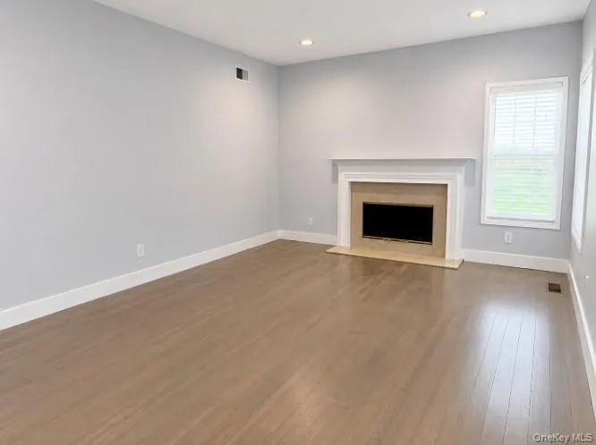 27 Snowdance Lane, Smithtown, NY, 3 Bedrooms Bedrooms, 6 Rooms Rooms,2 BathroomsBathrooms,Residential,For Rent,Snowdance,0,1003288 27 Snowdance Lane, Smithtown, NY, 3 Bedrooms Bedrooms, 6 Rooms Rooms,2 BathroomsBathrooms,Residential,For Rent,Snowdance,0,1003288