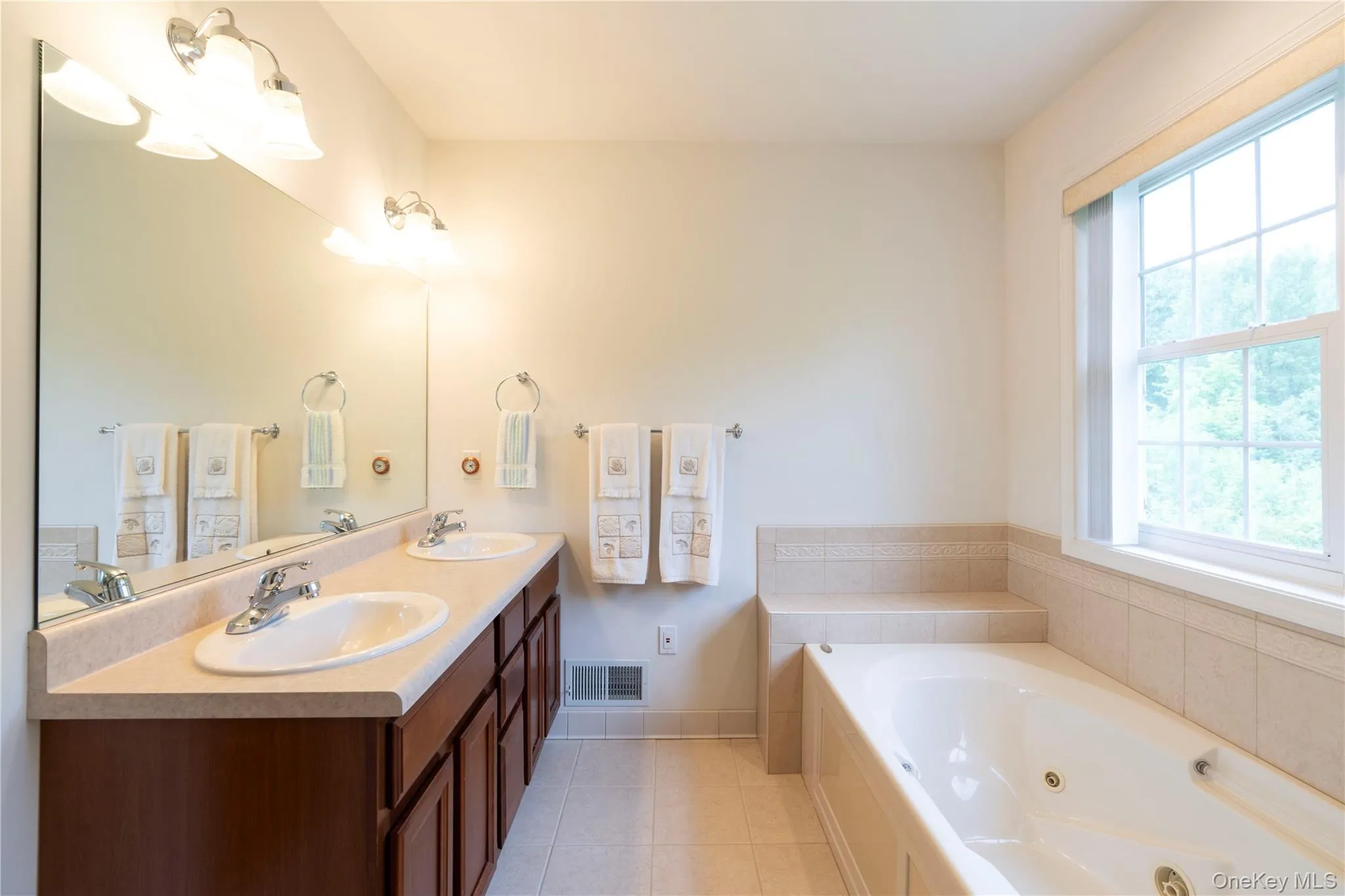 46 Wildflower Ridge, La Grange, NY, 4 Bedrooms Bedrooms, 8 Rooms Rooms,2 BathroomsBathrooms,Residential,For Rent,Wildflower,0,1003289 46 Wildflower Ridge, La Grange, NY, 4 Bedrooms Bedrooms, 8 Rooms Rooms,2 BathroomsBathrooms,Residential,For Rent,Wildflower,0,1003289