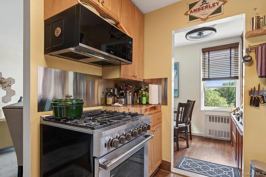 100 Dehaven Drive, Yonkers, NY, 1 Room Rooms,1 BathroomBathrooms,Residential,For Rent,Dehaven,0,1003290 100 Dehaven Drive, Yonkers, NY, 1 Room Rooms,1 BathroomBathrooms,Residential,For Rent,Dehaven,0,1003290