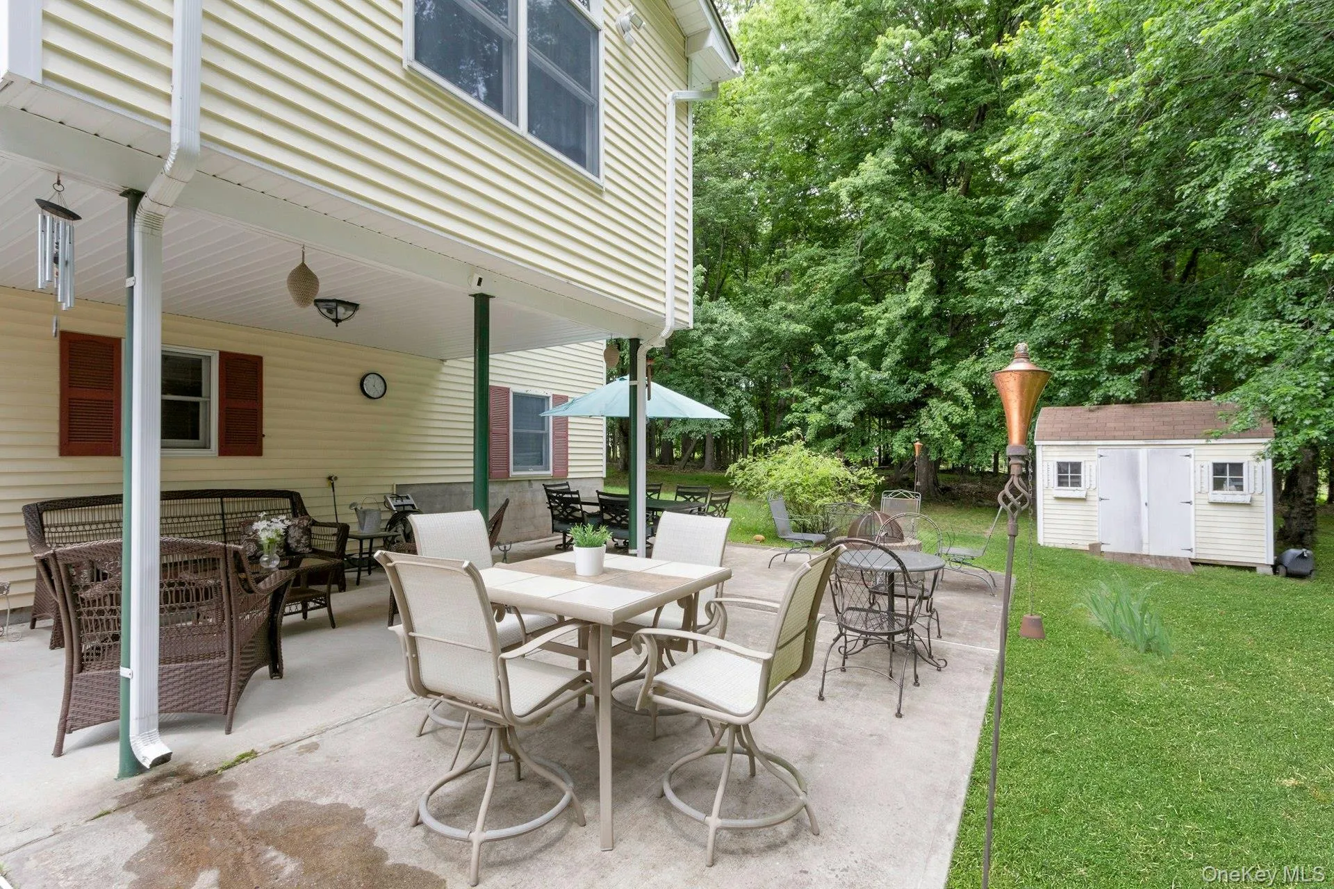 19 Flower Lane, Clarkstown, NY, 4 Bedrooms Bedrooms, 11 Rooms Rooms,3 BathroomsBathrooms,Residential,For Rent,Flower,0,1003291 19 Flower Lane, Clarkstown, NY, 4 Bedrooms Bedrooms, 11 Rooms Rooms,3 BathroomsBathrooms,Residential,For Rent,Flower,0,1003291