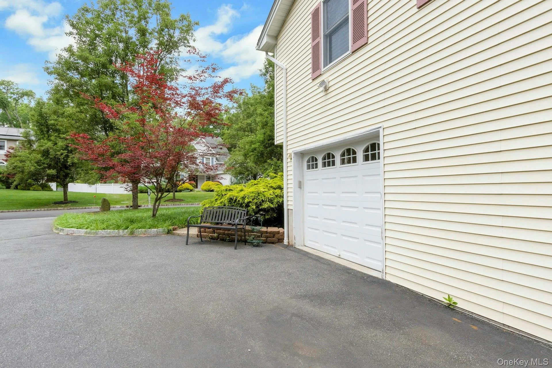 19 Flower Lane, Clarkstown, NY, 4 Bedrooms Bedrooms, 11 Rooms Rooms,3 BathroomsBathrooms,Residential,For Rent,Flower,0,1003291 19 Flower Lane, Clarkstown, NY, 4 Bedrooms Bedrooms, 11 Rooms Rooms,3 BathroomsBathrooms,Residential,For Rent,Flower,0,1003291