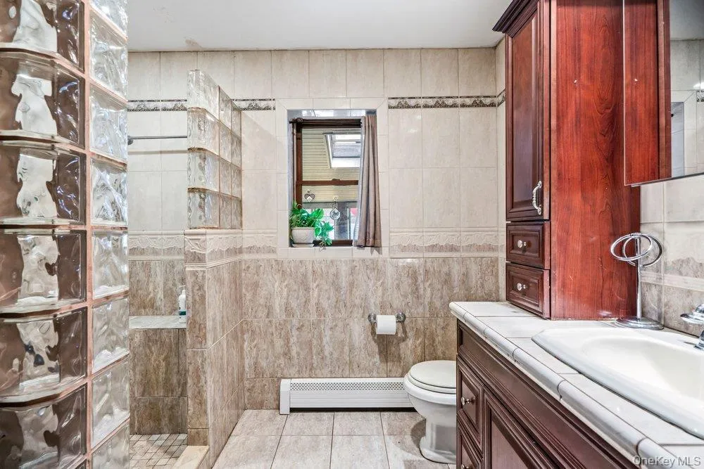 17 Brook Place, Islip, NY, 3 Bedrooms Bedrooms, 7 Rooms Rooms,1 BathroomBathrooms,Residential,For Rent,Brook,0,1003293 17 Brook Place, Islip, NY, 3 Bedrooms Bedrooms, 7 Rooms Rooms,1 BathroomBathrooms,Residential,For Rent,Brook,0,1003293