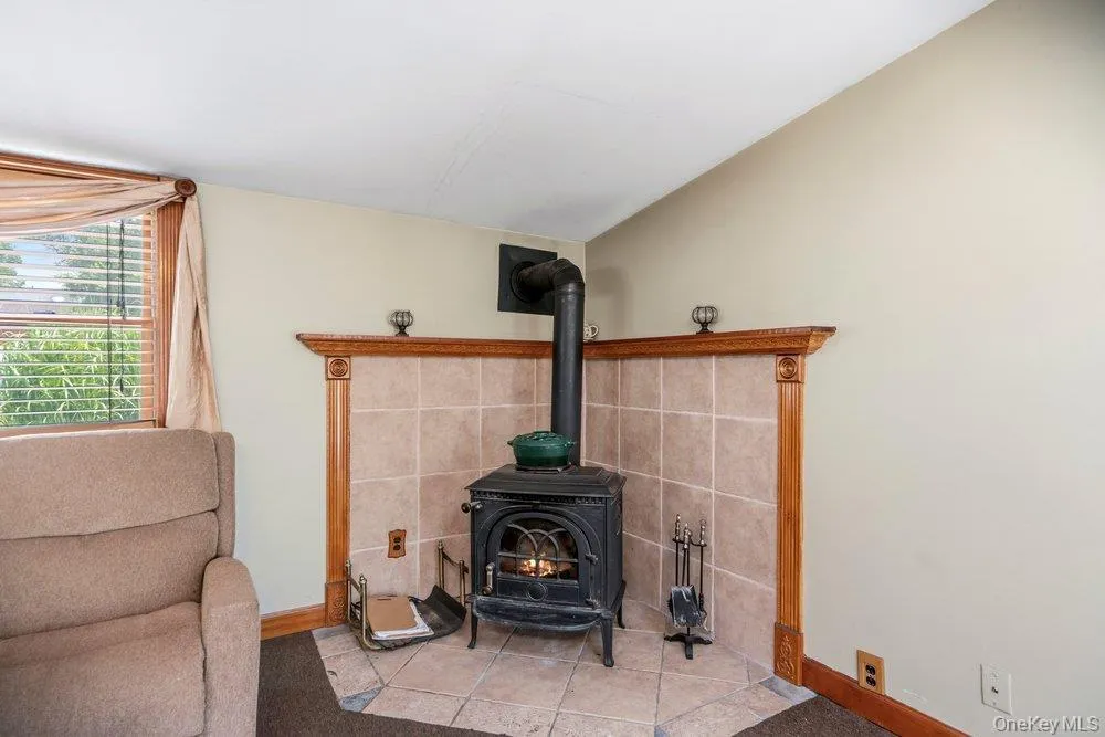 17 Brook Place, Islip, NY, 3 Bedrooms Bedrooms, 7 Rooms Rooms,1 BathroomBathrooms,Residential,For Rent,Brook,0,1003293 17 Brook Place, Islip, NY, 3 Bedrooms Bedrooms, 7 Rooms Rooms,1 BathroomBathrooms,Residential,For Rent,Brook,0,1003293