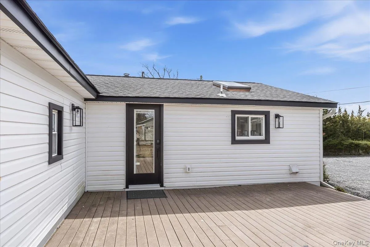 14 Penny Lane, Southampton, NY, 3 Bedrooms Bedrooms, 6 Rooms Rooms,2 BathroomsBathrooms,Residential Lease,For Rent,Penny,0,1003304 14 Penny Lane, Southampton, NY, 3 Bedrooms Bedrooms, 6 Rooms Rooms,2 BathroomsBathrooms,Residential Lease,For Rent,Penny,0,1003304