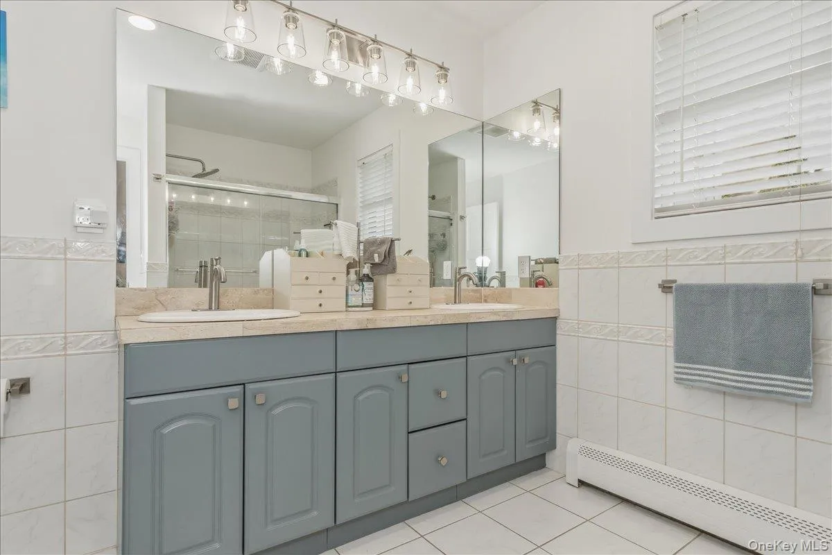 14 Penny Lane, Southampton, NY, 3 Bedrooms Bedrooms, 6 Rooms Rooms,2 BathroomsBathrooms,Residential Lease,For Rent,Penny,0,1003304 14 Penny Lane, Southampton, NY, 3 Bedrooms Bedrooms, 6 Rooms Rooms,2 BathroomsBathrooms,Residential Lease,For Rent,Penny,0,1003304