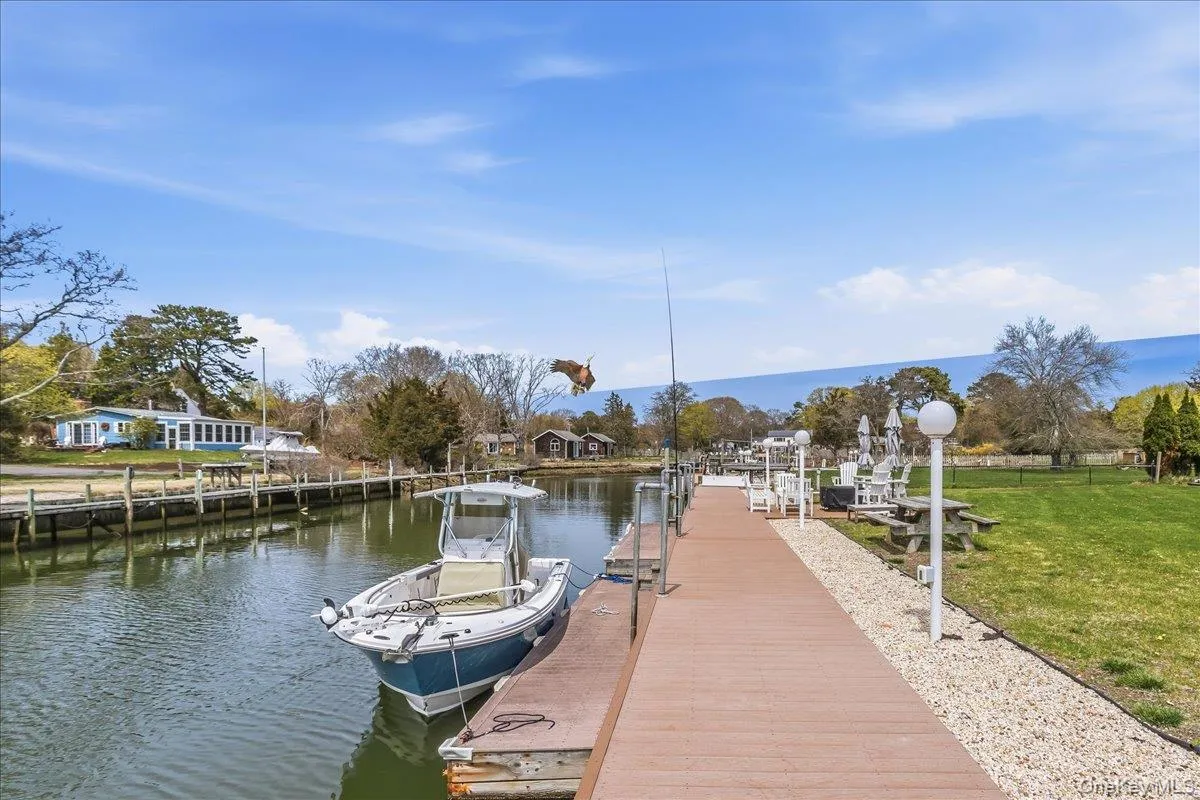 14 Penny Lane, Southampton, NY, 3 Bedrooms Bedrooms, 6 Rooms Rooms,2 BathroomsBathrooms,Residential Lease,For Rent,Penny,0,1003304 14 Penny Lane, Southampton, NY, 3 Bedrooms Bedrooms, 6 Rooms Rooms,2 BathroomsBathrooms,Residential Lease,For Rent,Penny,0,1003304