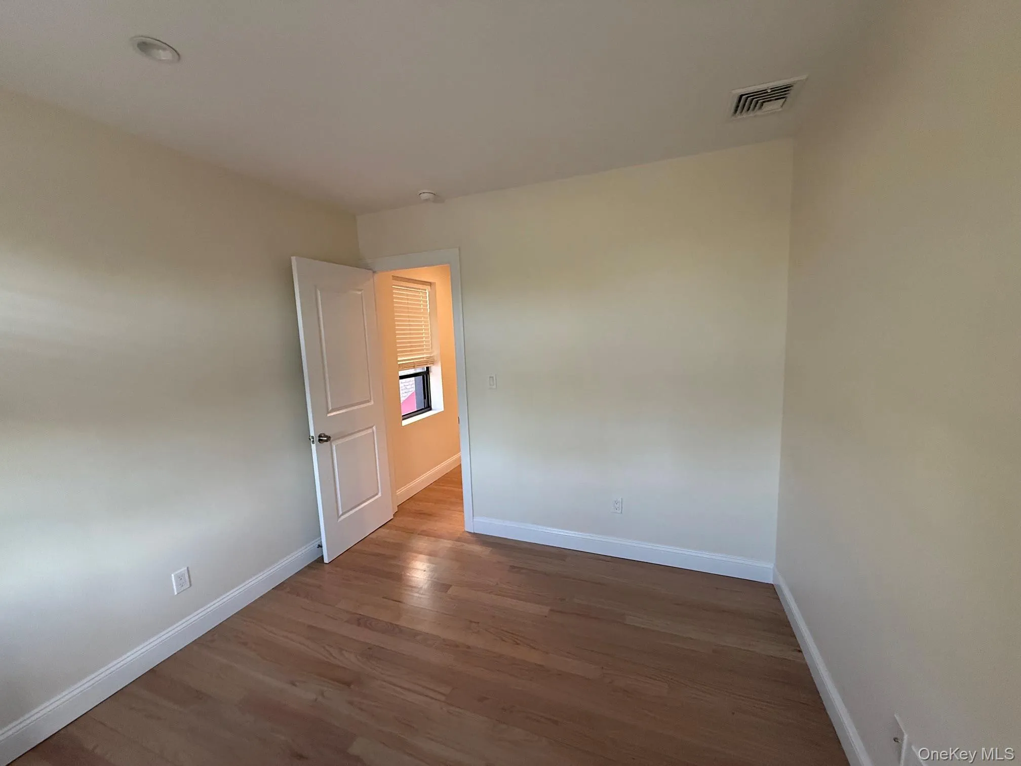 610 Jerico Turnpike, North Hempstead, NY, 2 Bedrooms Bedrooms, 4 Rooms Rooms,1 BathroomBathrooms,Residential Lease,For Rent,Jerico,0,1003306 610 Jerico Turnpike, North Hempstead, NY, 2 Bedrooms Bedrooms, 4 Rooms Rooms,1 BathroomBathrooms,Residential Lease,For Rent,Jerico,0,1003306
