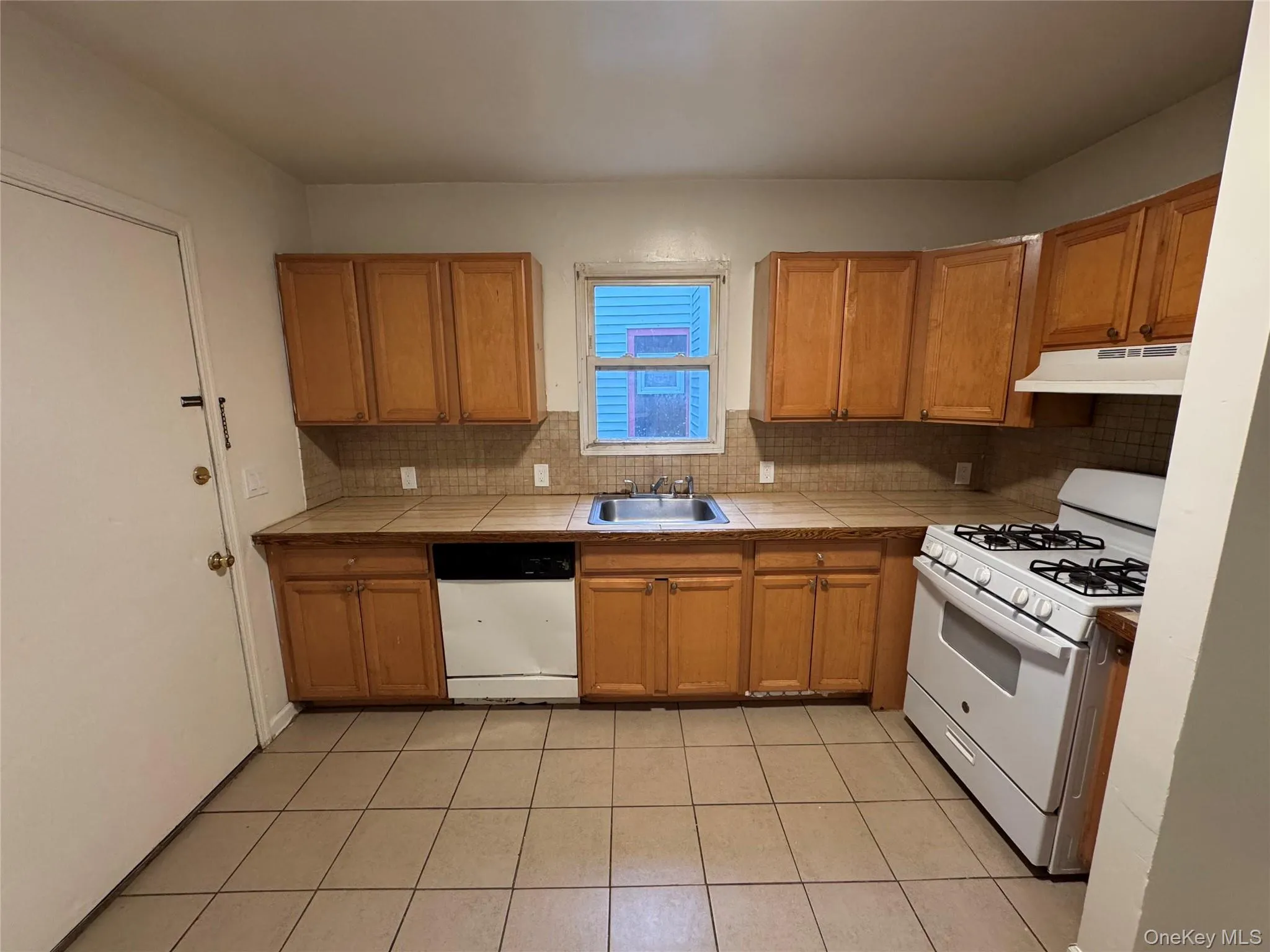 21 Jewett Avenue, Poughkeepsie, NY, 2 Bedrooms Bedrooms, 5 Rooms Rooms,1 BathroomBathrooms,Residential Lease,For Rent,Jewett,0,1003308 21 Jewett Avenue, Poughkeepsie, NY, 2 Bedrooms Bedrooms, 5 Rooms Rooms,1 BathroomBathrooms,Residential Lease,For Rent,Jewett,0,1003308