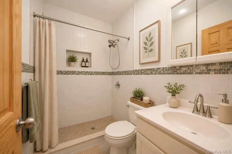 4732 188th Street, New York, NY, 3 Bedrooms Bedrooms, 12 Rooms Rooms,2 BathroomsBathrooms,Residential Lease,For Rent,188th,0,1003309 4732 188th Street, New York, NY, 3 Bedrooms Bedrooms, 12 Rooms Rooms,2 BathroomsBathrooms,Residential Lease,For Rent,188th,0,1003309