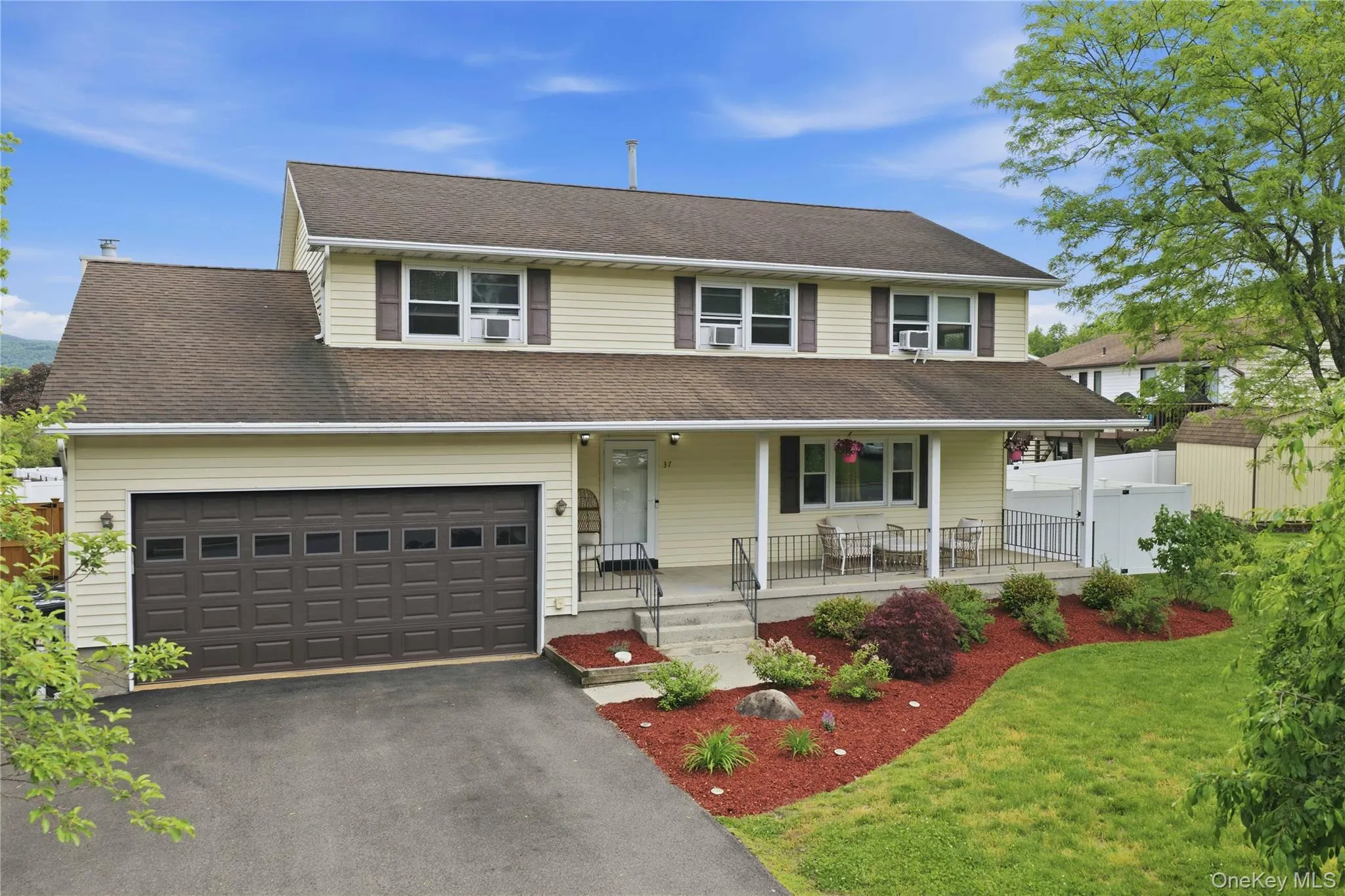 37 Guernsey Drive, New Windsor, NY, 4 Bedrooms Bedrooms, 9 Rooms Rooms,2 BathroomsBathrooms,Residential,For Rent,Guernsey,0,1003311 37 Guernsey Drive, New Windsor, NY, 4 Bedrooms Bedrooms, 9 Rooms Rooms,2 BathroomsBathrooms,Residential,For Rent,Guernsey,0,1003311