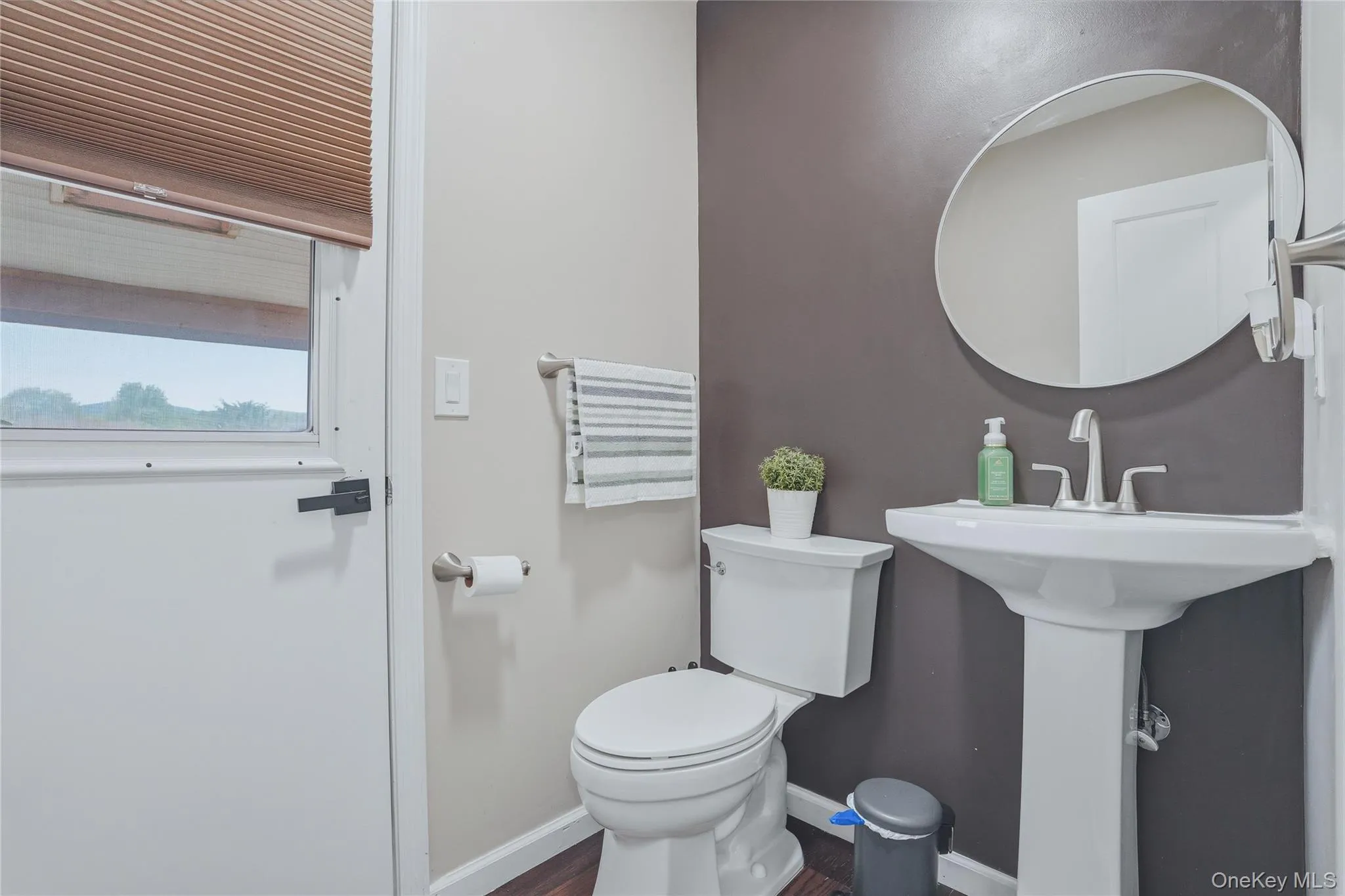 37 Guernsey Drive, New Windsor, NY, 4 Bedrooms Bedrooms, 9 Rooms Rooms,2 BathroomsBathrooms,Residential,For Rent,Guernsey,0,1003311 37 Guernsey Drive, New Windsor, NY, 4 Bedrooms Bedrooms, 9 Rooms Rooms,2 BathroomsBathrooms,Residential,For Rent,Guernsey,0,1003311