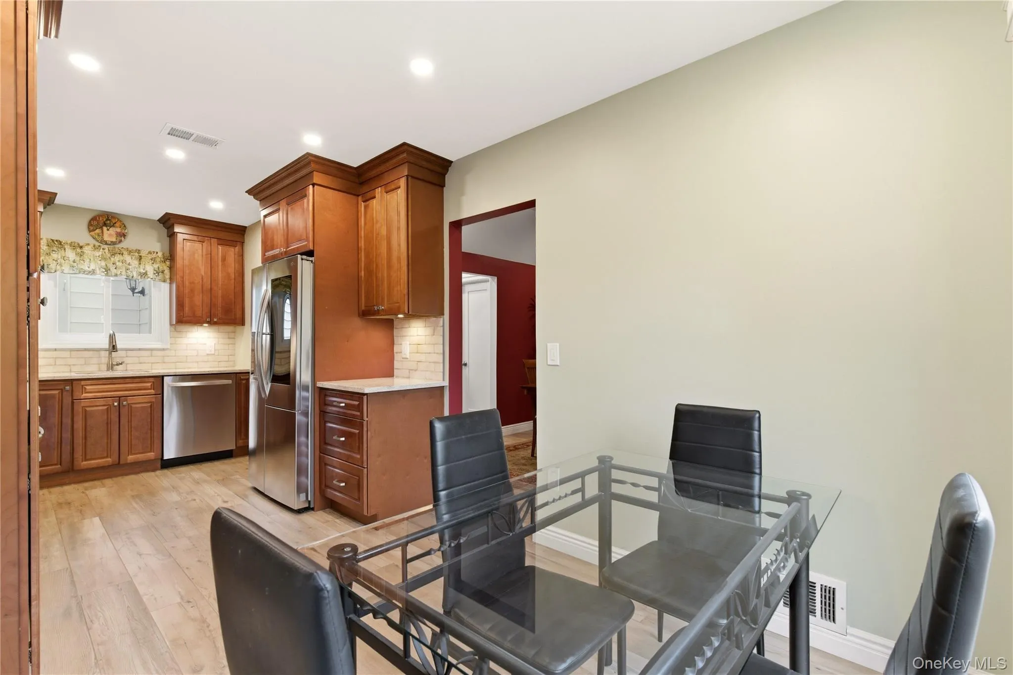 44 Hidden Ridge Drive, Oyster Bay, NY, 3 Bedrooms Bedrooms, 7 Rooms Rooms,2 BathroomsBathrooms,Residential,For Rent,Hidden Ridge,0,1003312 44 Hidden Ridge Drive, Oyster Bay, NY, 3 Bedrooms Bedrooms, 7 Rooms Rooms,2 BathroomsBathrooms,Residential,For Rent,Hidden Ridge,0,1003312