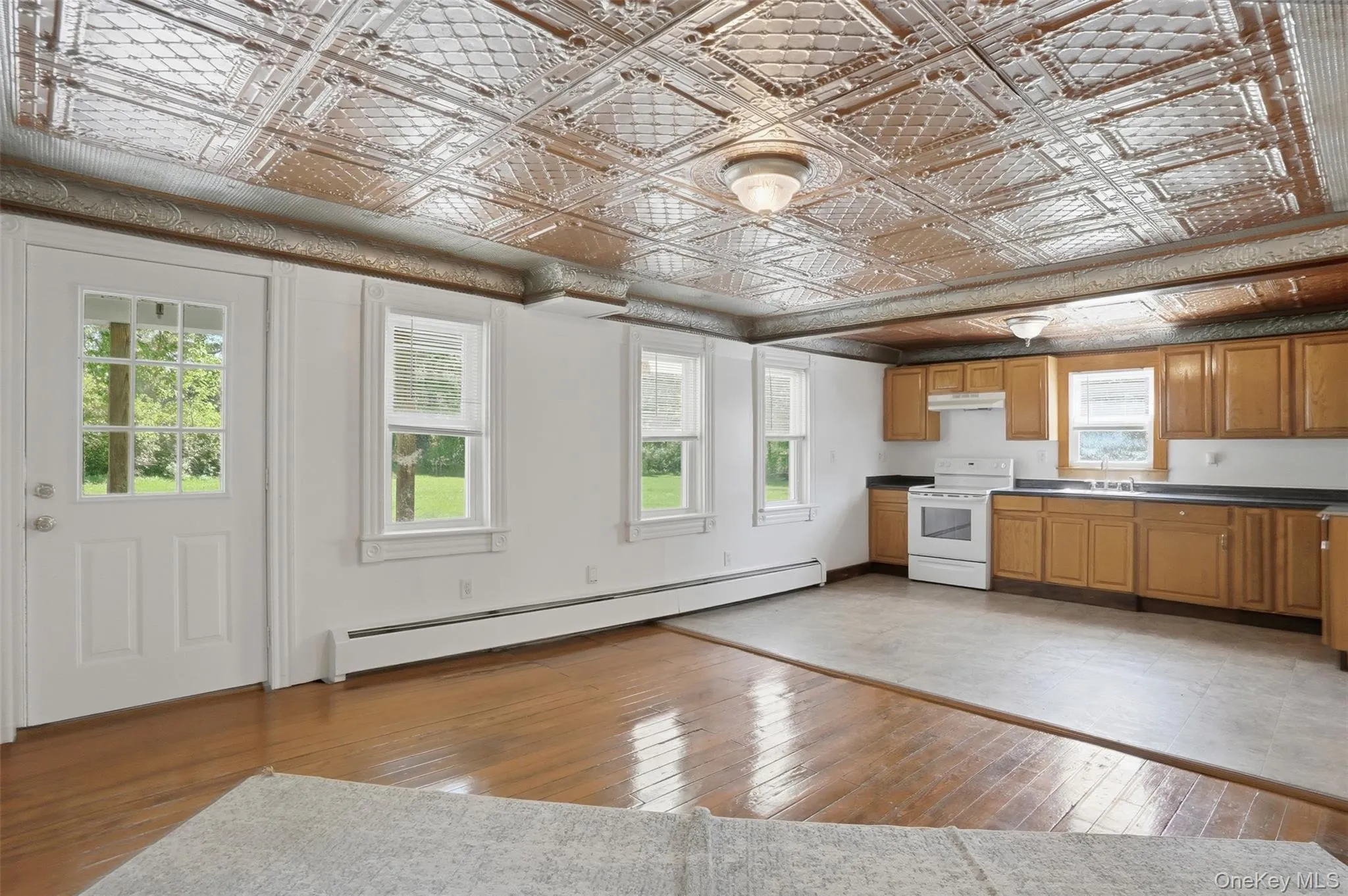 708 Burlingham Road, Mamakating, NY, 5 Bedrooms Bedrooms, 10 Rooms Rooms,1 BathroomBathrooms,Residential,For Rent,Burlingham,0,1003319 708 Burlingham Road, Mamakating, NY, 5 Bedrooms Bedrooms, 10 Rooms Rooms,1 BathroomBathrooms,Residential,For Rent,Burlingham,0,1003319