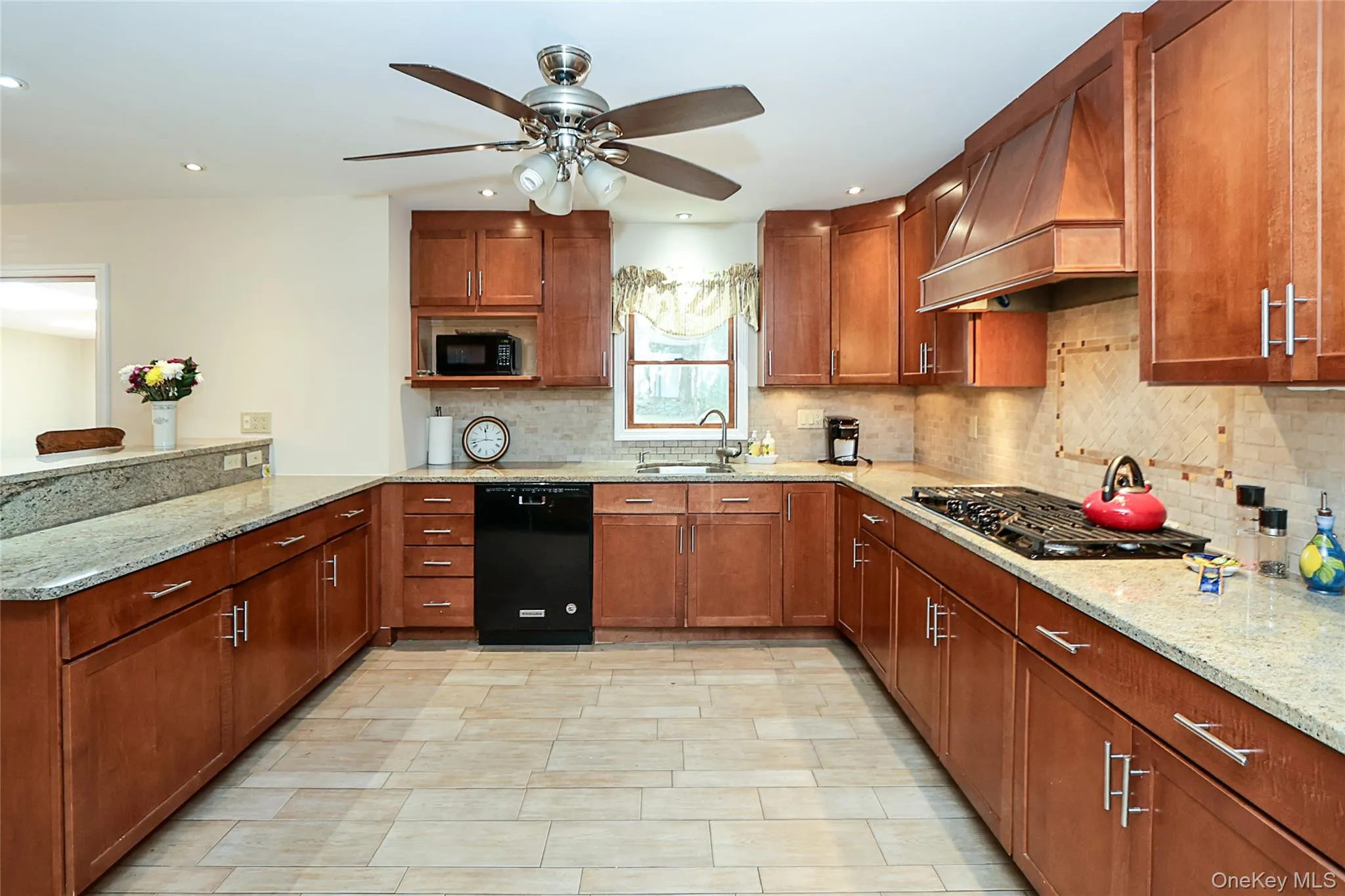 114 Hilldale Road, North Hempstead, NY, 4 Bedrooms Bedrooms, 7 Rooms Rooms,2 BathroomsBathrooms,Residential,For Rent,Hilldale,0,1003320 114 Hilldale Road, North Hempstead, NY, 4 Bedrooms Bedrooms, 7 Rooms Rooms,2 BathroomsBathrooms,Residential,For Rent,Hilldale,0,1003320