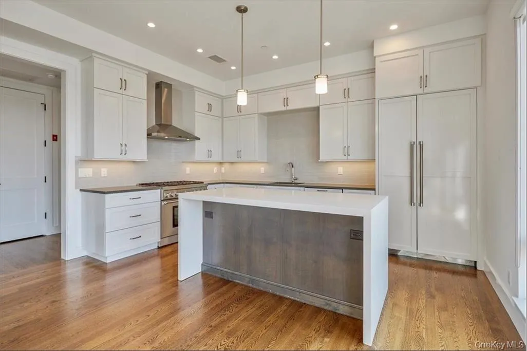 422 Boston Post Road, Rye Town, NY, 3 Bedrooms Bedrooms, 5 Rooms Rooms,3 BathroomsBathrooms,Residential Lease,For Rent,Boston Post,0,1003329 422 Boston Post Road, Rye Town, NY, 3 Bedrooms Bedrooms, 5 Rooms Rooms,3 BathroomsBathrooms,Residential Lease,For Rent,Boston Post,0,1003329