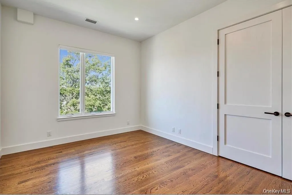 422 Boston Post Road, Rye Town, NY, 3 Bedrooms Bedrooms, 5 Rooms Rooms,3 BathroomsBathrooms,Residential Lease,For Rent,Boston Post,0,1003329 422 Boston Post Road, Rye Town, NY, 3 Bedrooms Bedrooms, 5 Rooms Rooms,3 BathroomsBathrooms,Residential Lease,For Rent,Boston Post,0,1003329