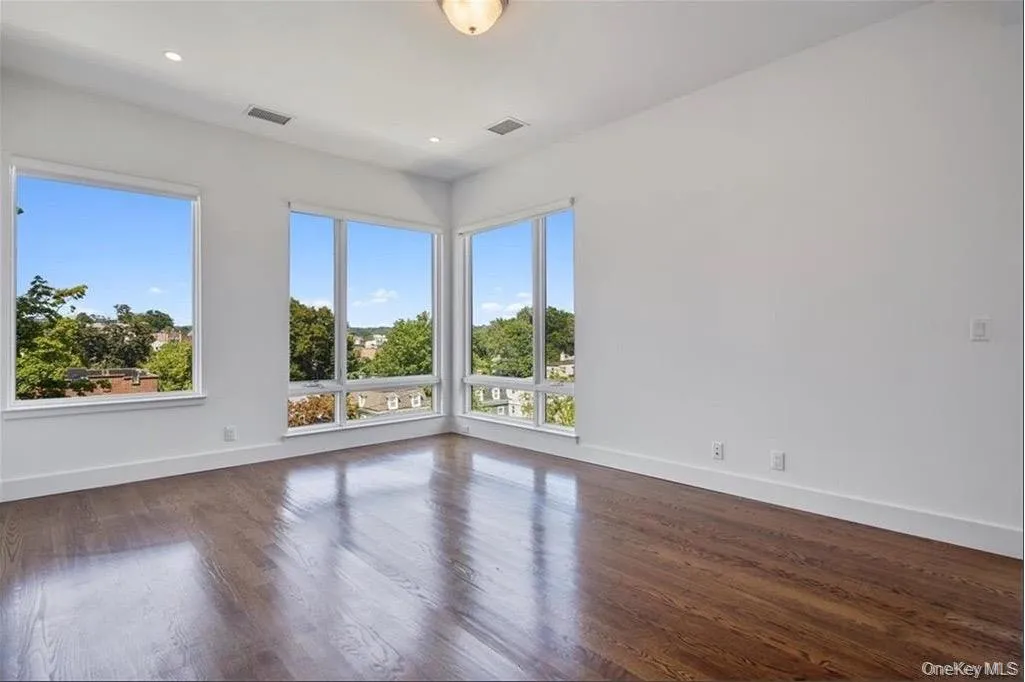 422 Boston Post Road, Rye Town, NY, 3 Bedrooms Bedrooms, 5 Rooms Rooms,3 BathroomsBathrooms,Residential Lease,For Rent,Boston Post,0,1003329 422 Boston Post Road, Rye Town, NY, 3 Bedrooms Bedrooms, 5 Rooms Rooms,3 BathroomsBathrooms,Residential Lease,For Rent,Boston Post,0,1003329