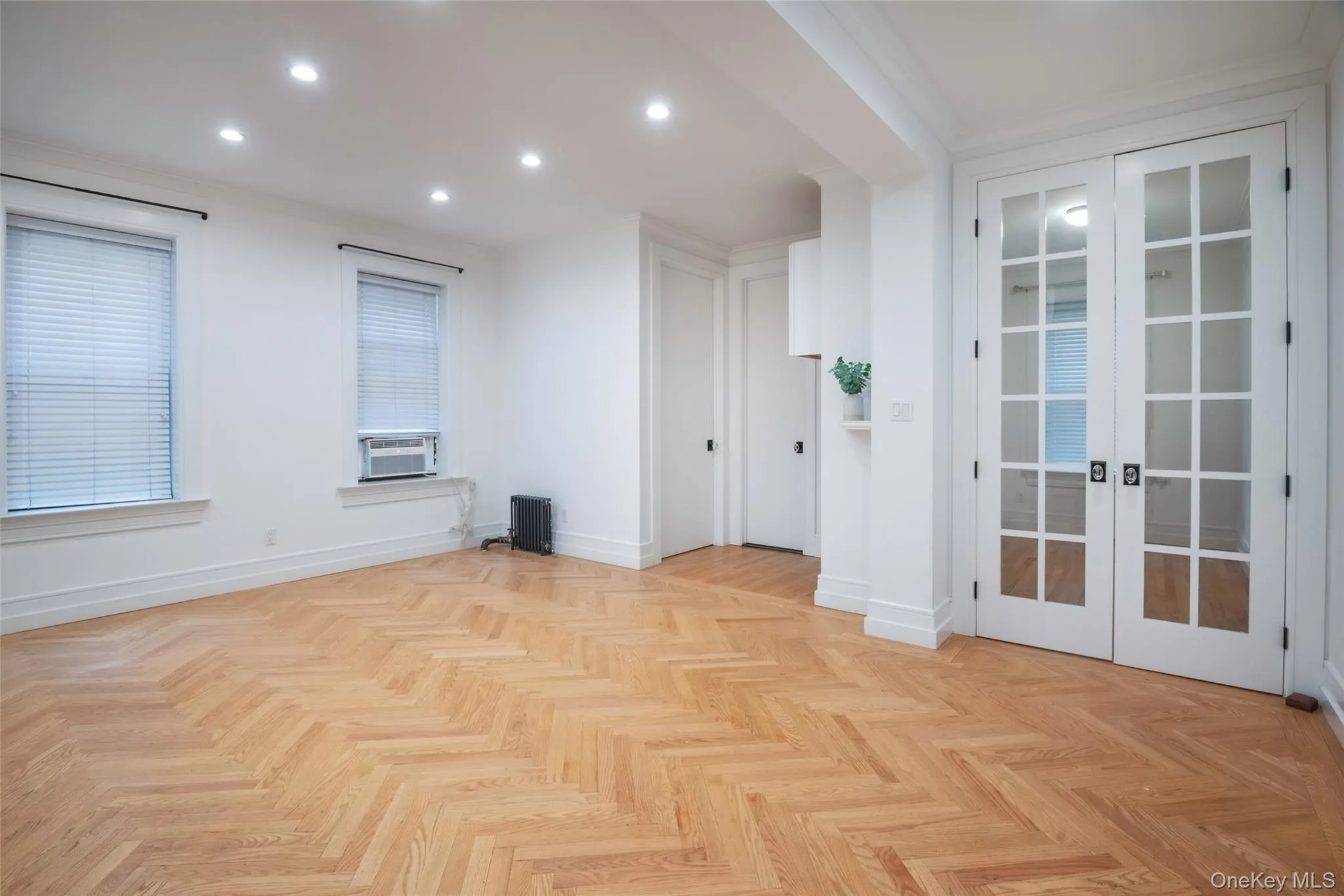 24-51 38TH Street, New York, NY, 2 Bedrooms Bedrooms, 3 Rooms Rooms,1 BathroomBathrooms,Residential,For Rent,38TH,0,1003331 24-51 38TH Street, New York, NY, 2 Bedrooms Bedrooms, 3 Rooms Rooms,1 BathroomBathrooms,Residential,For Rent,38TH,0,1003331