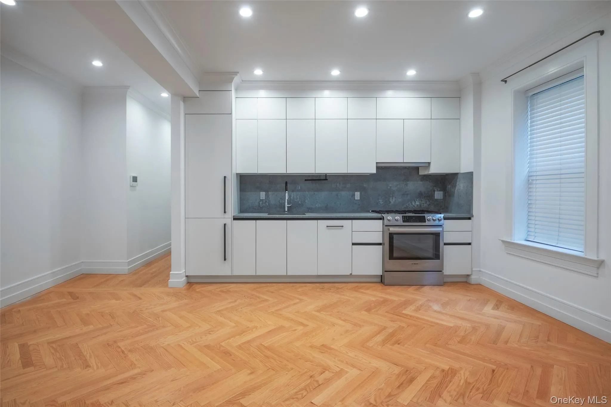 24-51 38TH Street, New York, NY, 2 Bedrooms Bedrooms, 3 Rooms Rooms,1 BathroomBathrooms,Residential,For Rent,38TH,0,1003331 24-51 38TH Street, New York, NY, 2 Bedrooms Bedrooms, 3 Rooms Rooms,1 BathroomBathrooms,Residential,For Rent,38TH,0,1003331