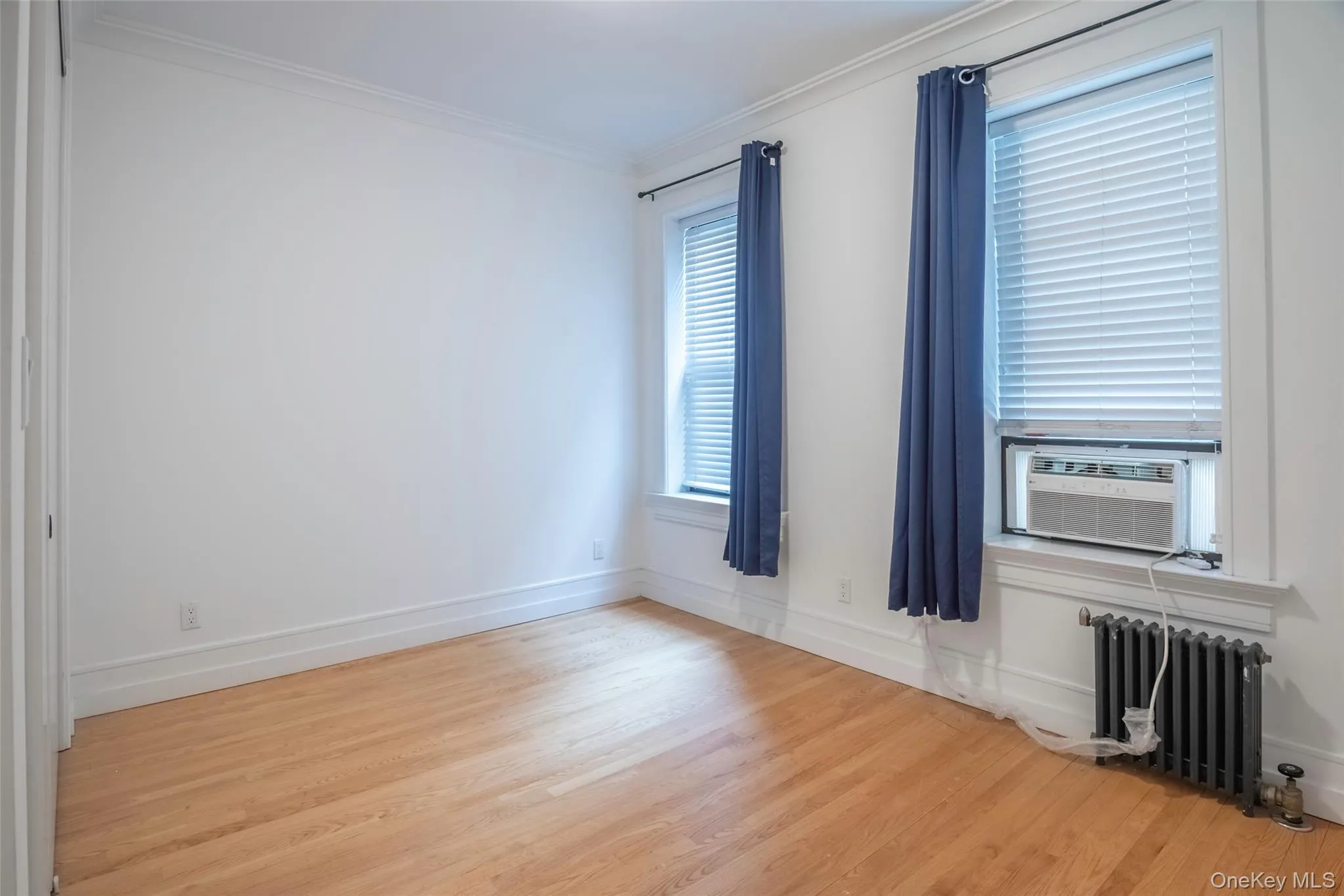 24-51 38TH Street, New York, NY, 2 Bedrooms Bedrooms, 3 Rooms Rooms,1 BathroomBathrooms,Residential,For Rent,38TH,0,1003331 24-51 38TH Street, New York, NY, 2 Bedrooms Bedrooms, 3 Rooms Rooms,1 BathroomBathrooms,Residential,For Rent,38TH,0,1003331
