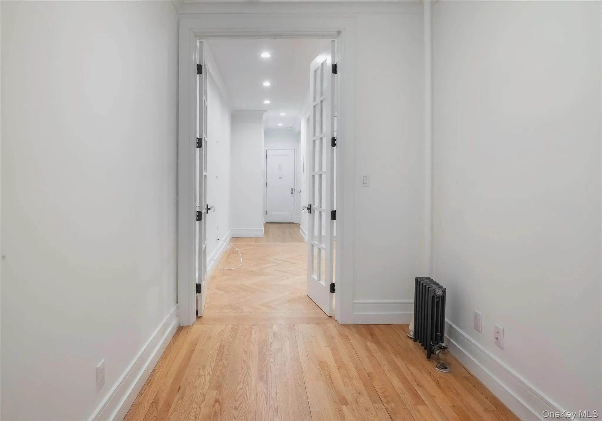 24-51 38TH Street, New York, NY, 2 Bedrooms Bedrooms, 3 Rooms Rooms,1 BathroomBathrooms,Residential,For Rent,38TH,0,1003331 24-51 38TH Street, New York, NY, 2 Bedrooms Bedrooms, 3 Rooms Rooms,1 BathroomBathrooms,Residential,For Rent,38TH,0,1003331